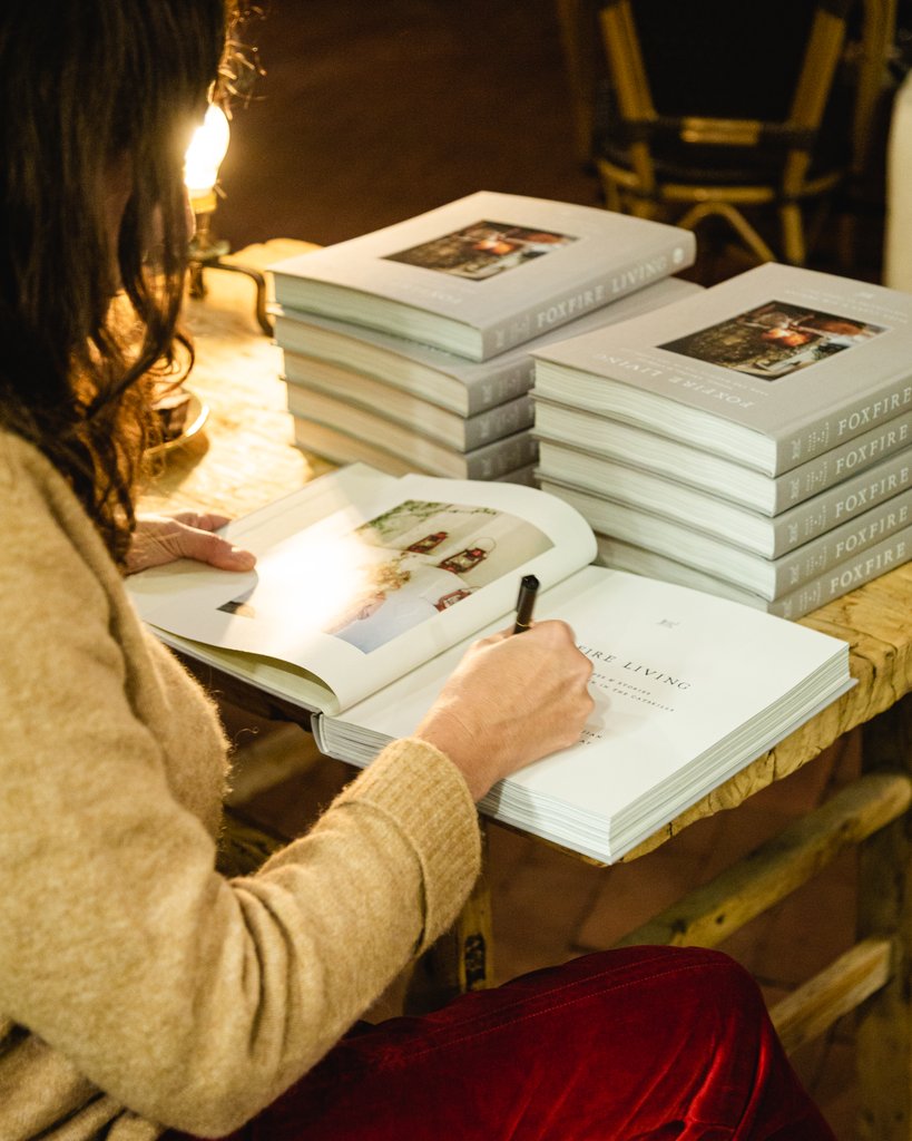 Caroline Diani Chats with Eliza Clark of Foxfire Mountain House for Her 20th Pillow Talk