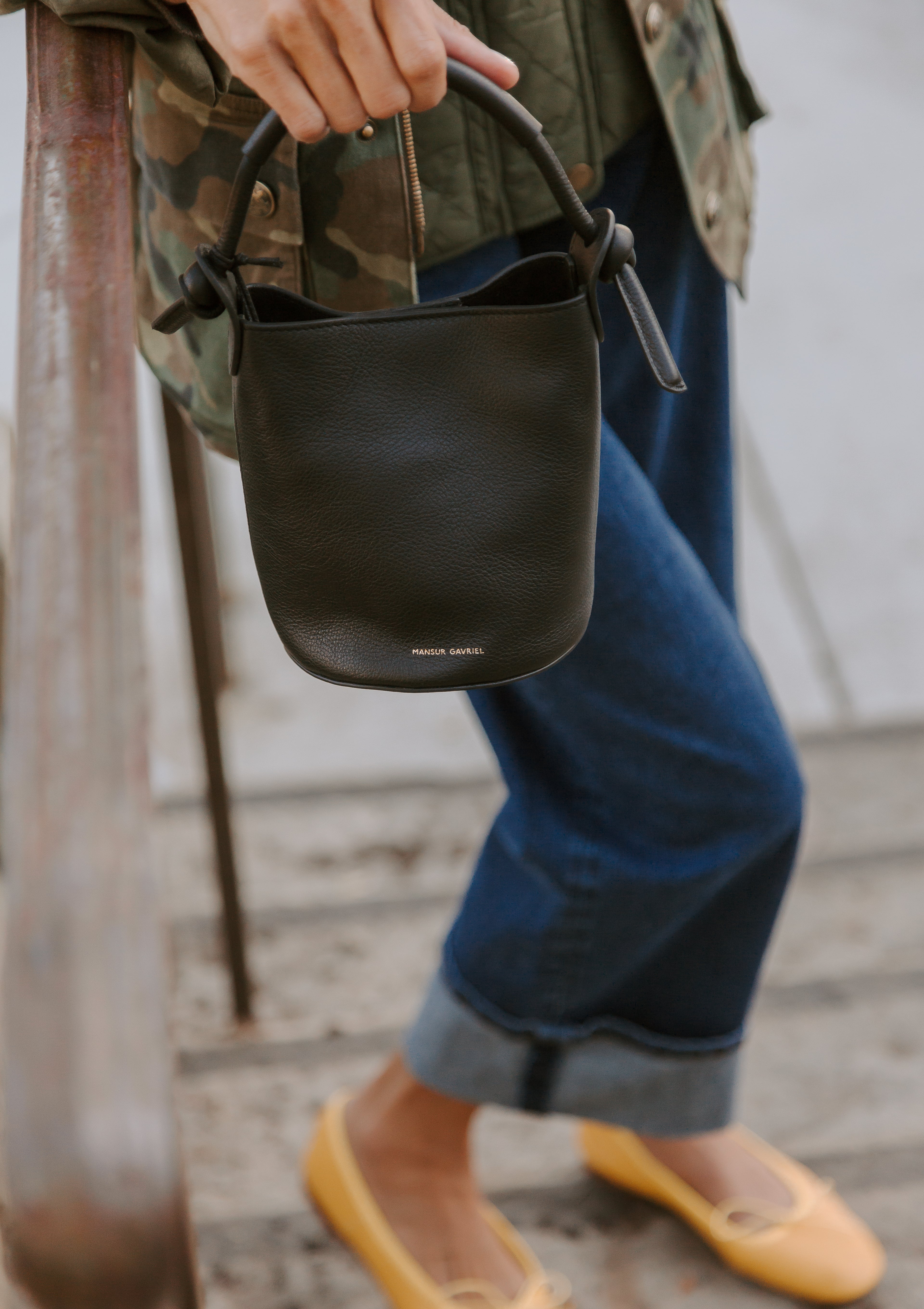 Mini Mini Fortuna Bucket | Black