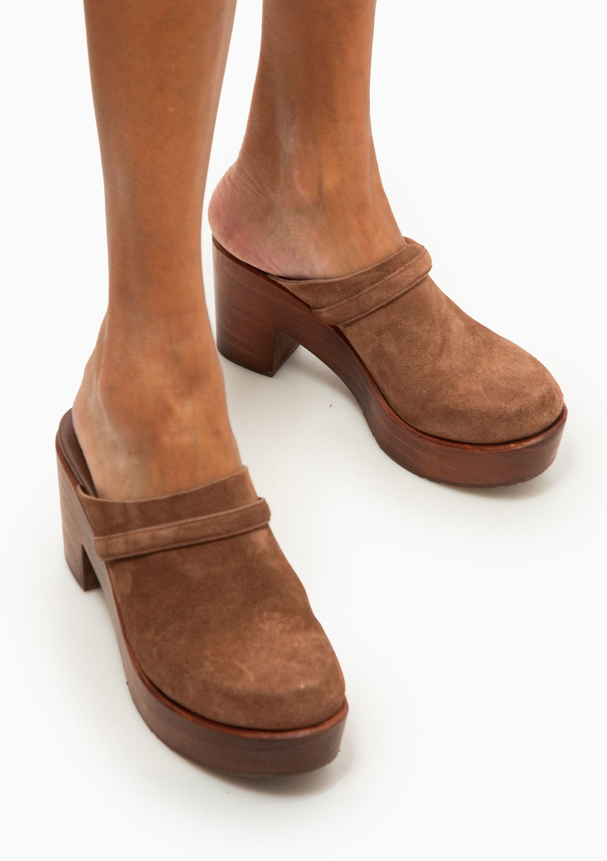 Della Clog | Chestnut Castoro
