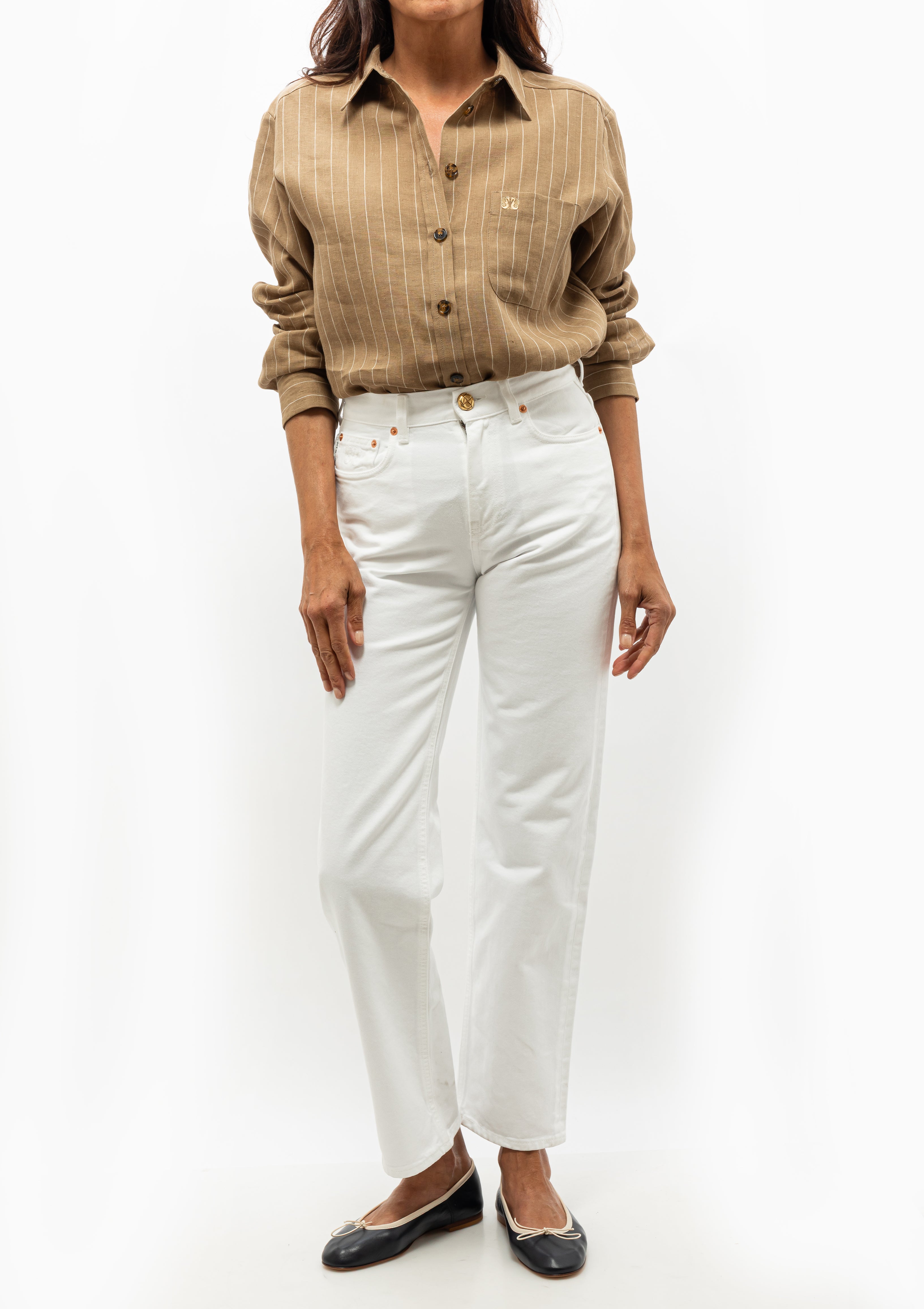 Blazé Milano Anabas Shirt in Heretique Sand shown in the Mansuer Gavriel Ballerina flats in Positano and the Blazé Milano Paso Jeans— available at Diani Boutique.
