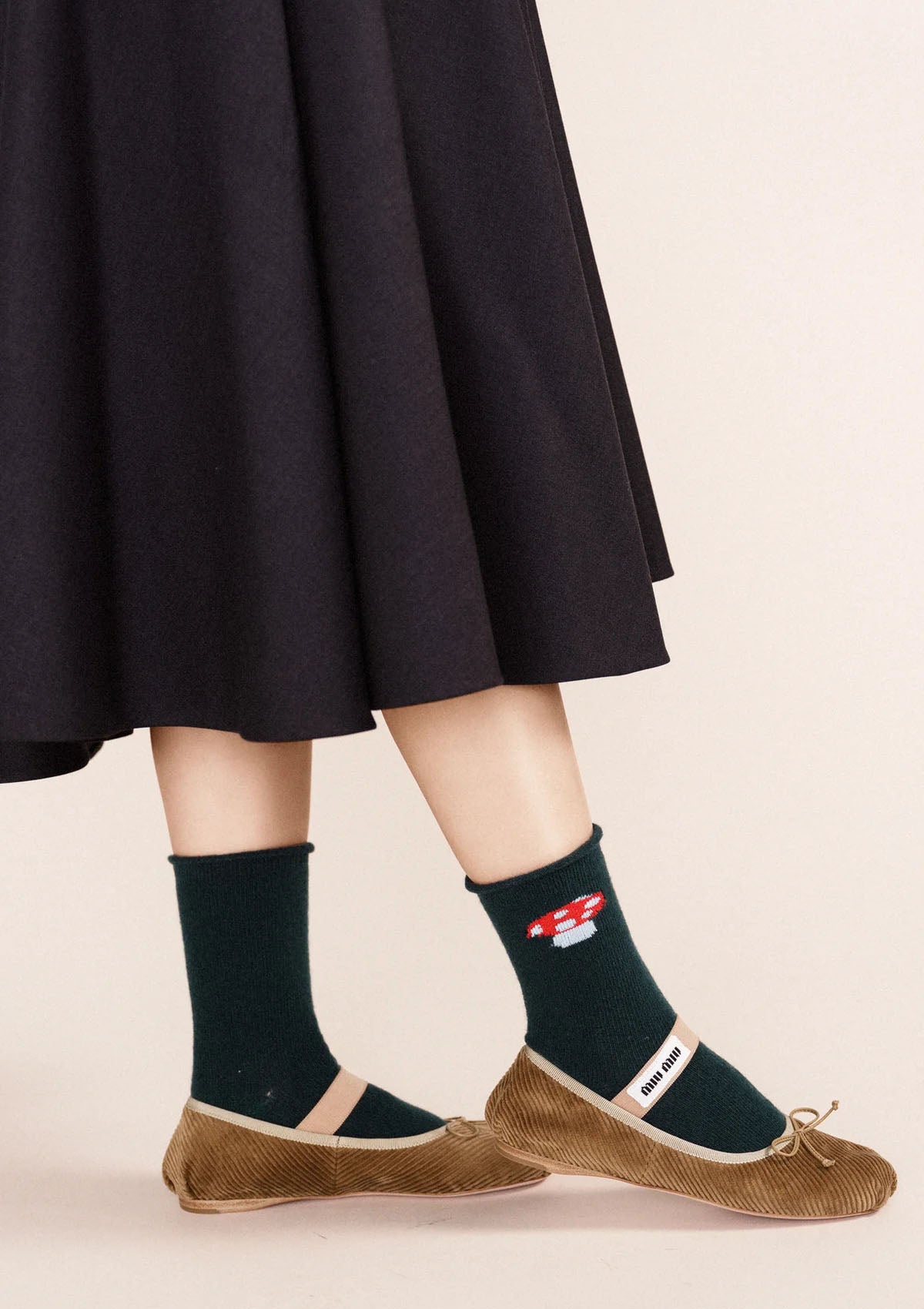 Red Cap Cashmere Crew Socks | Hunter Green