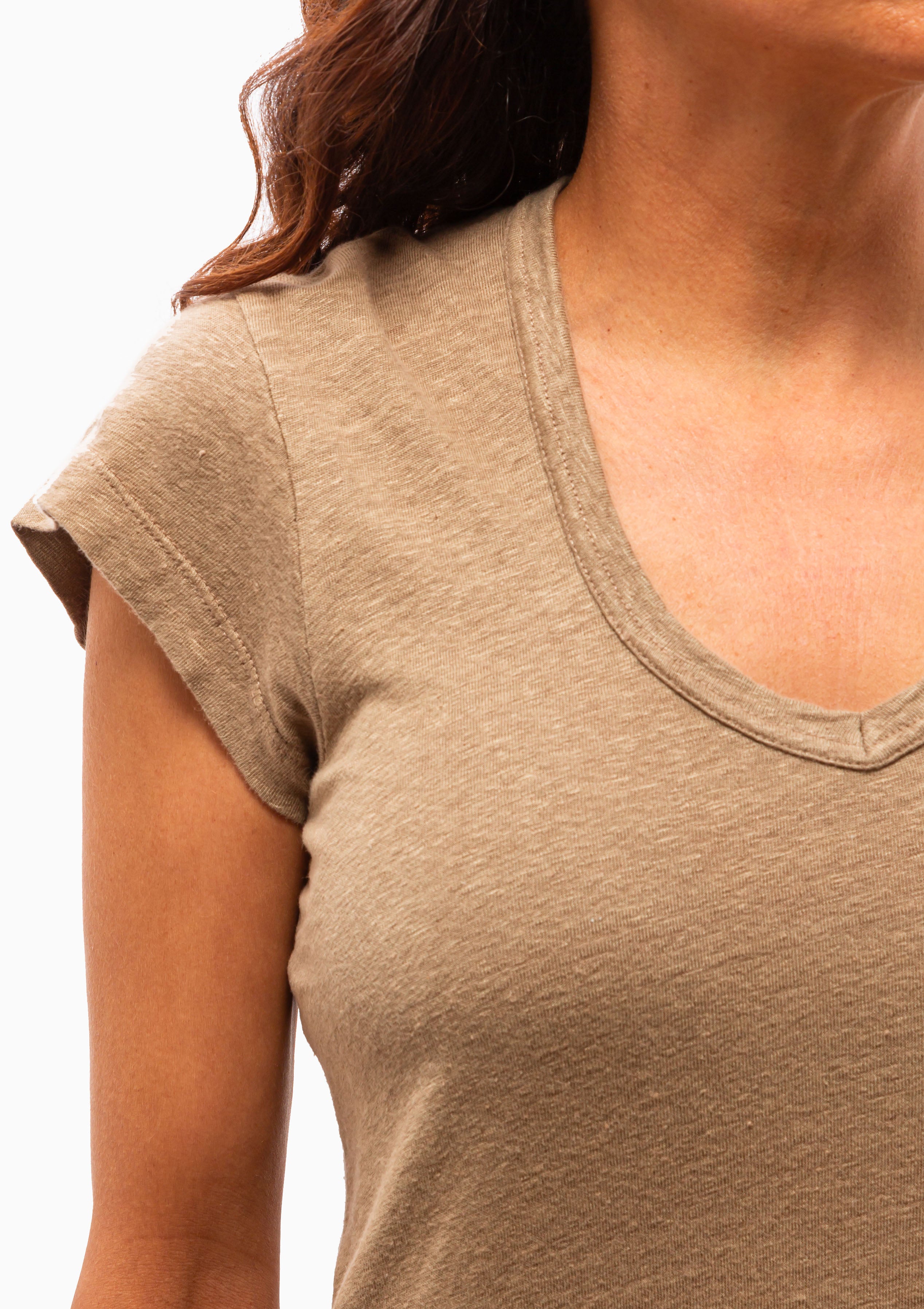 Zankou V-Neck T-Shirt | Light Khaki