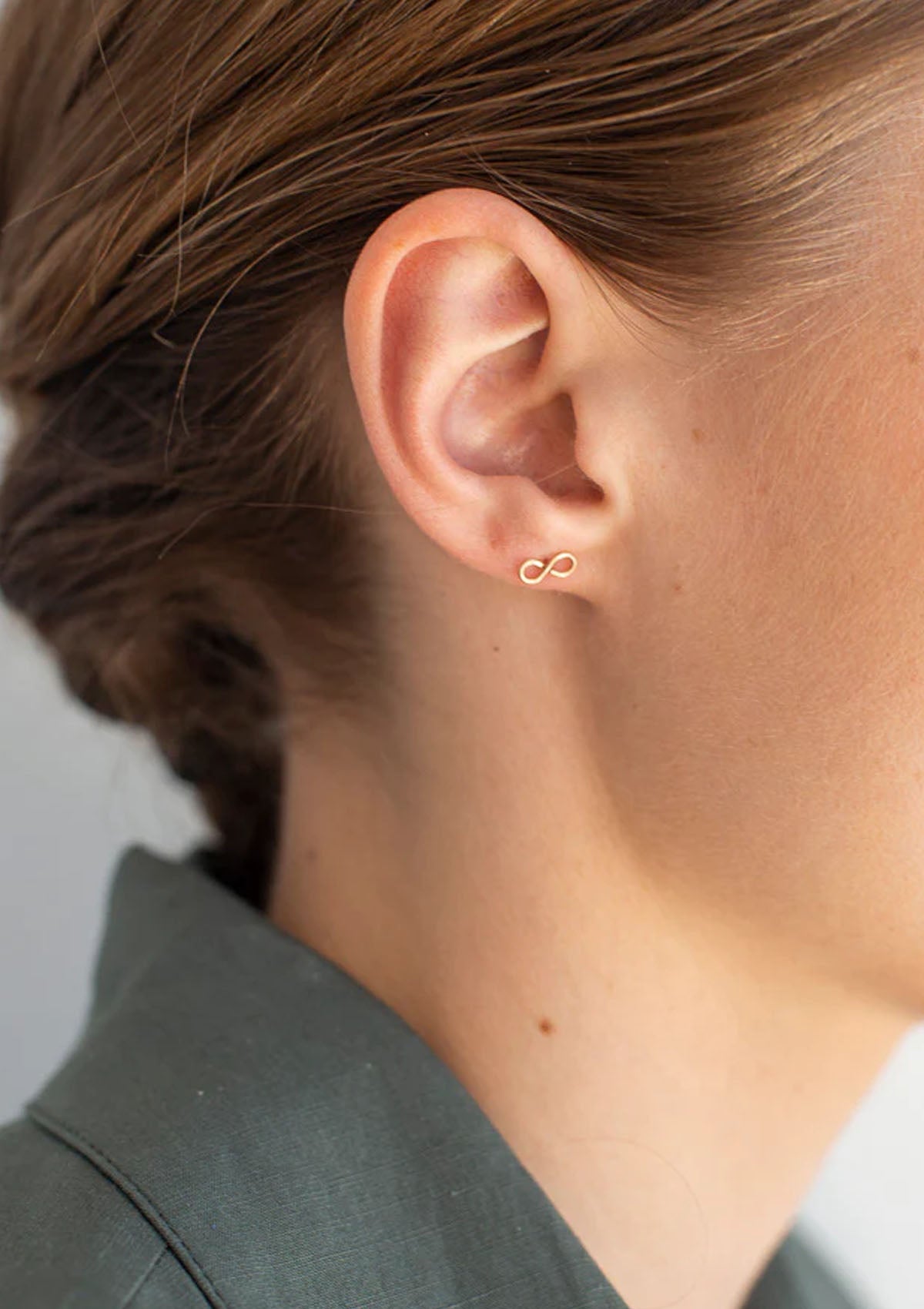 14K Infinity Studs | Gold