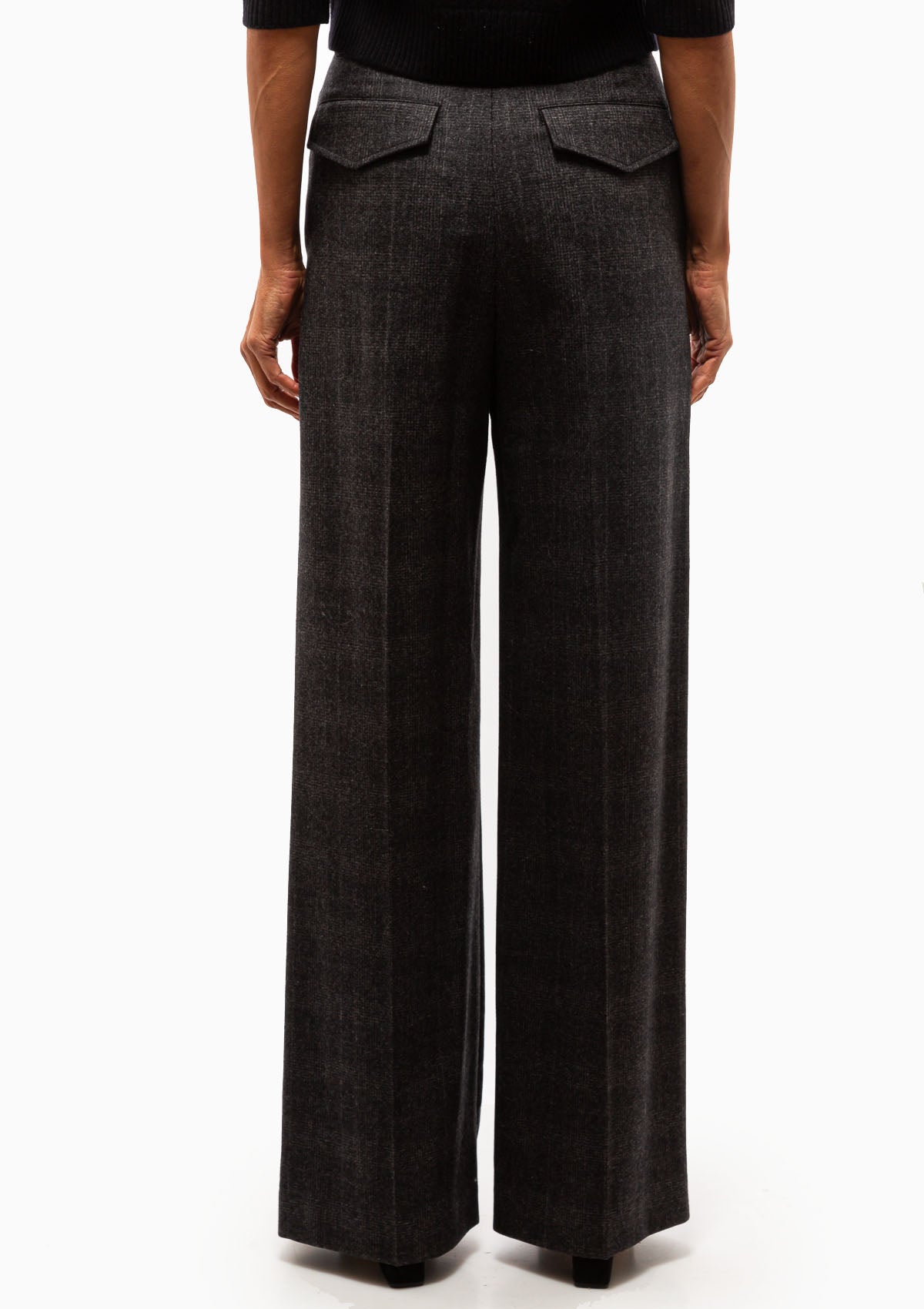 Nili Lotan Johan Pant in Charcoal. Available at Diani.