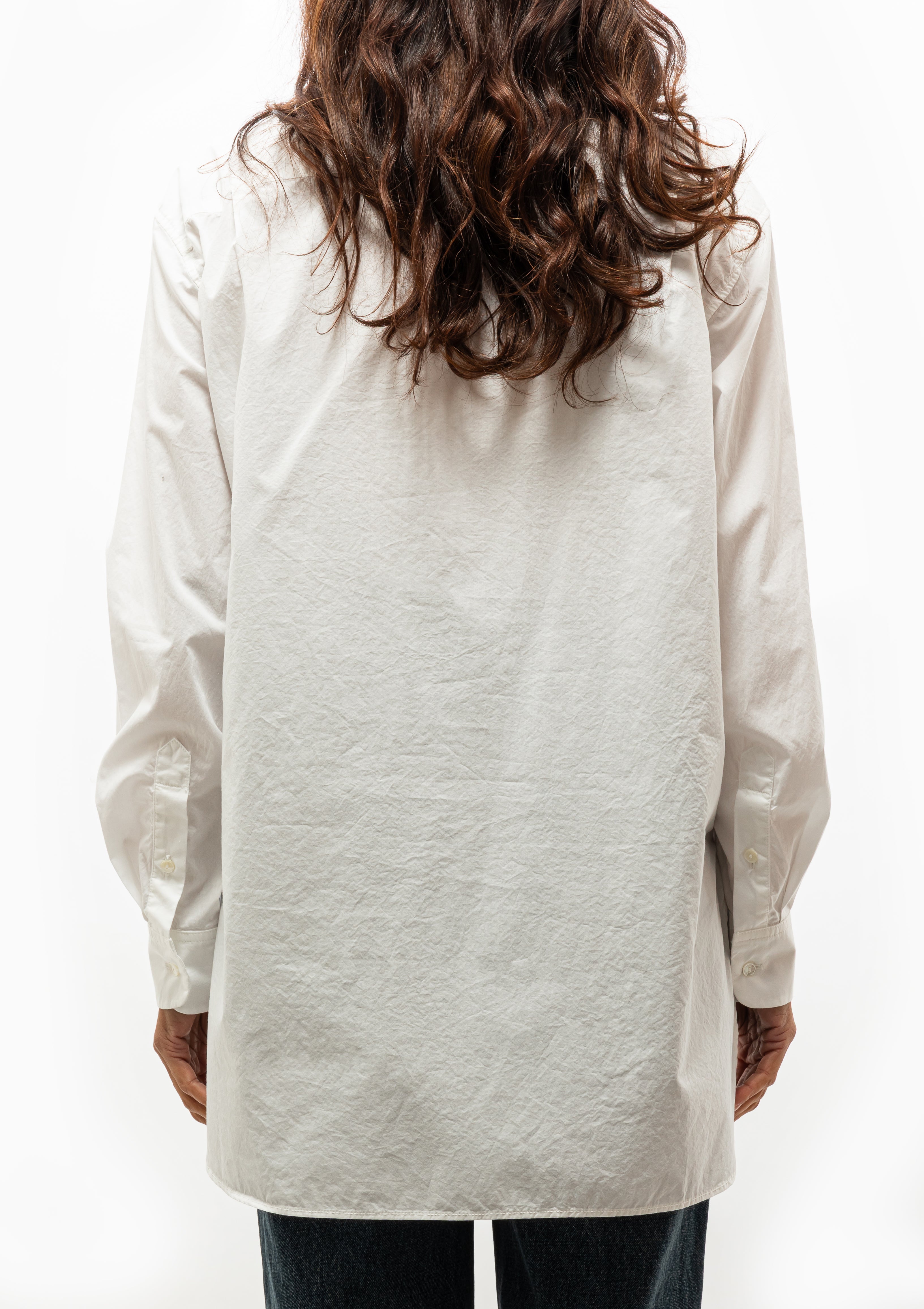 Effortlessly tailored Yorke Shirt by Nili Lotan in crisp white — available at Diani Boutique.