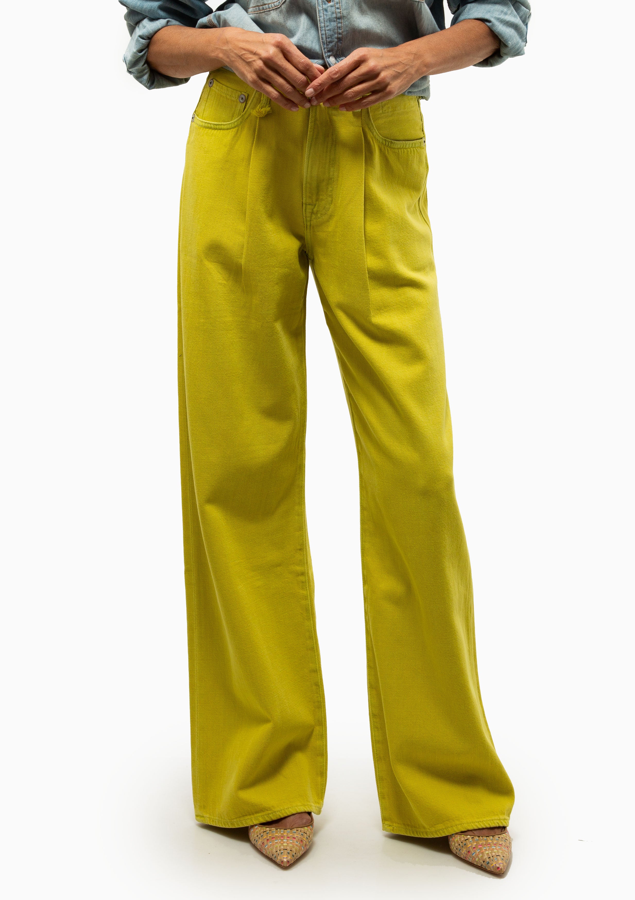 Damon Jean | Vibrant Yellow