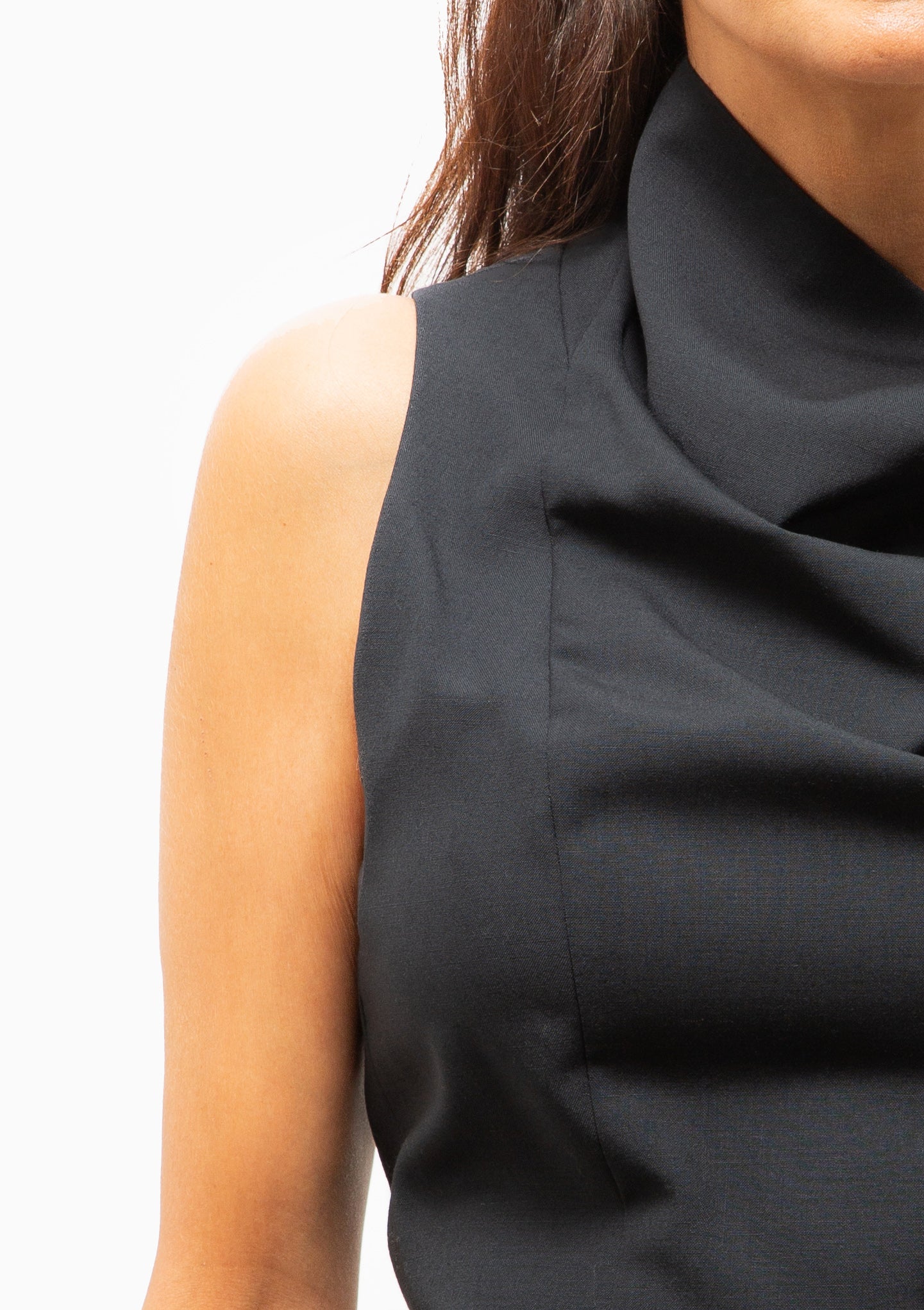 Funnel Neck Shell | Iron