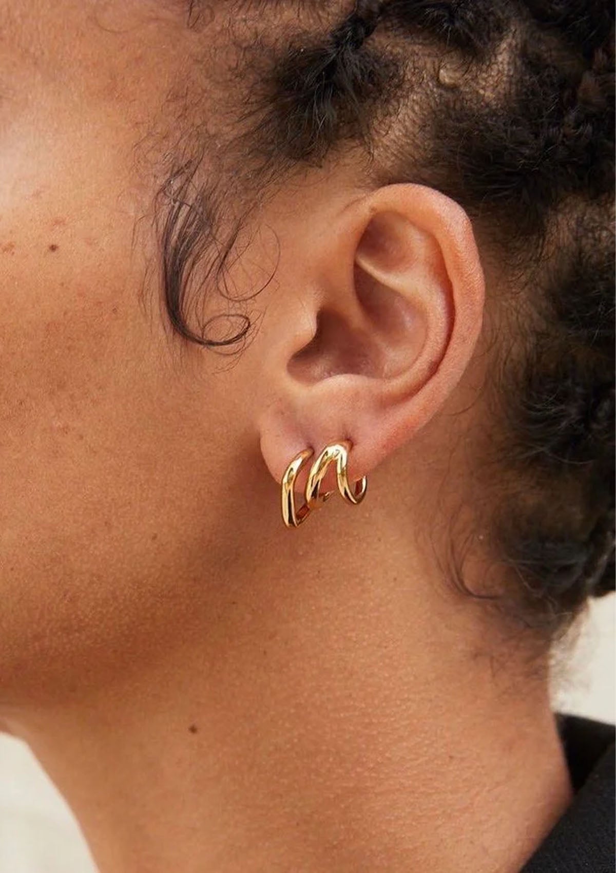 Dogo Huggie Hoop Earrings | Gold