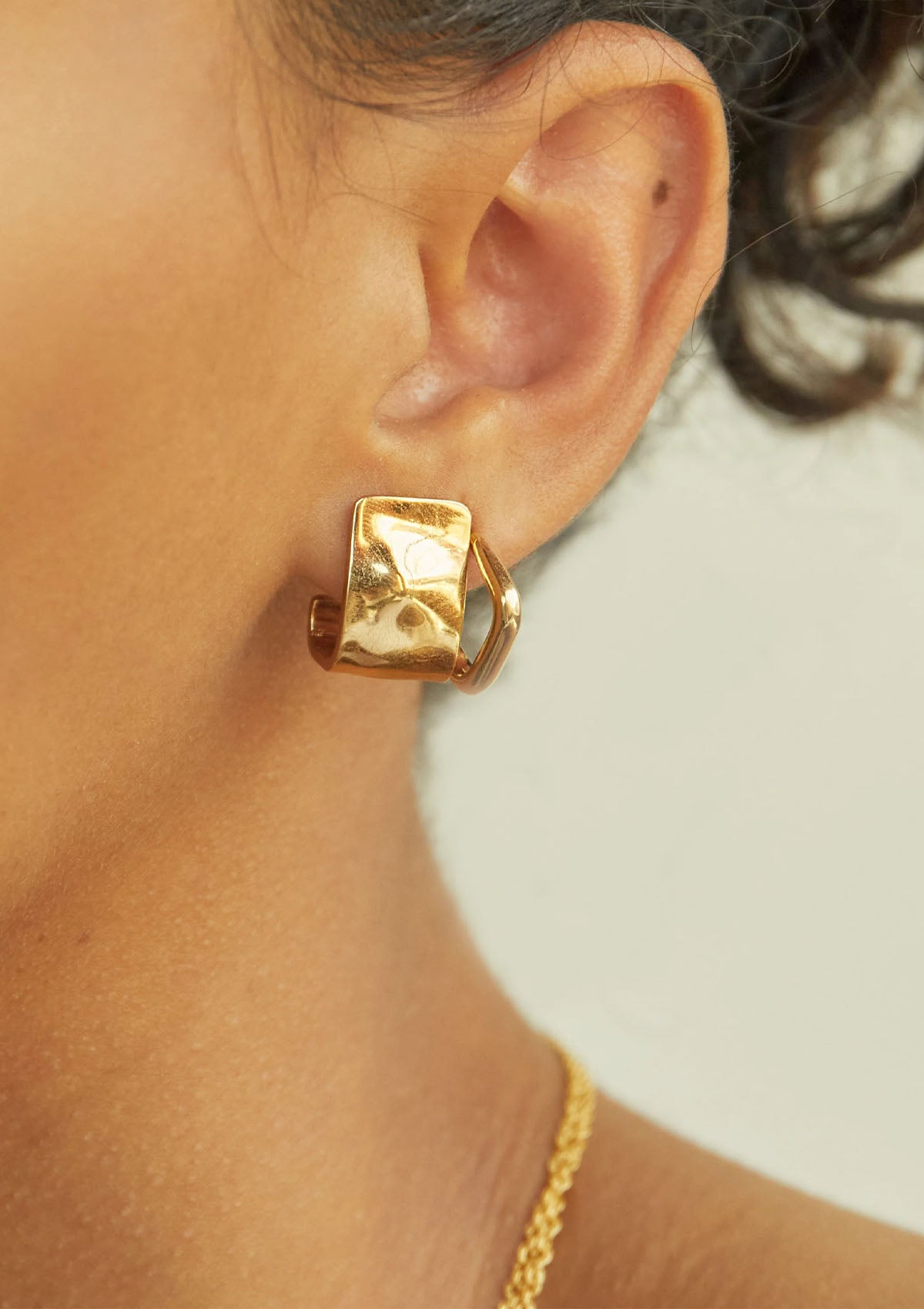 Bahari Square Hoops | Gold