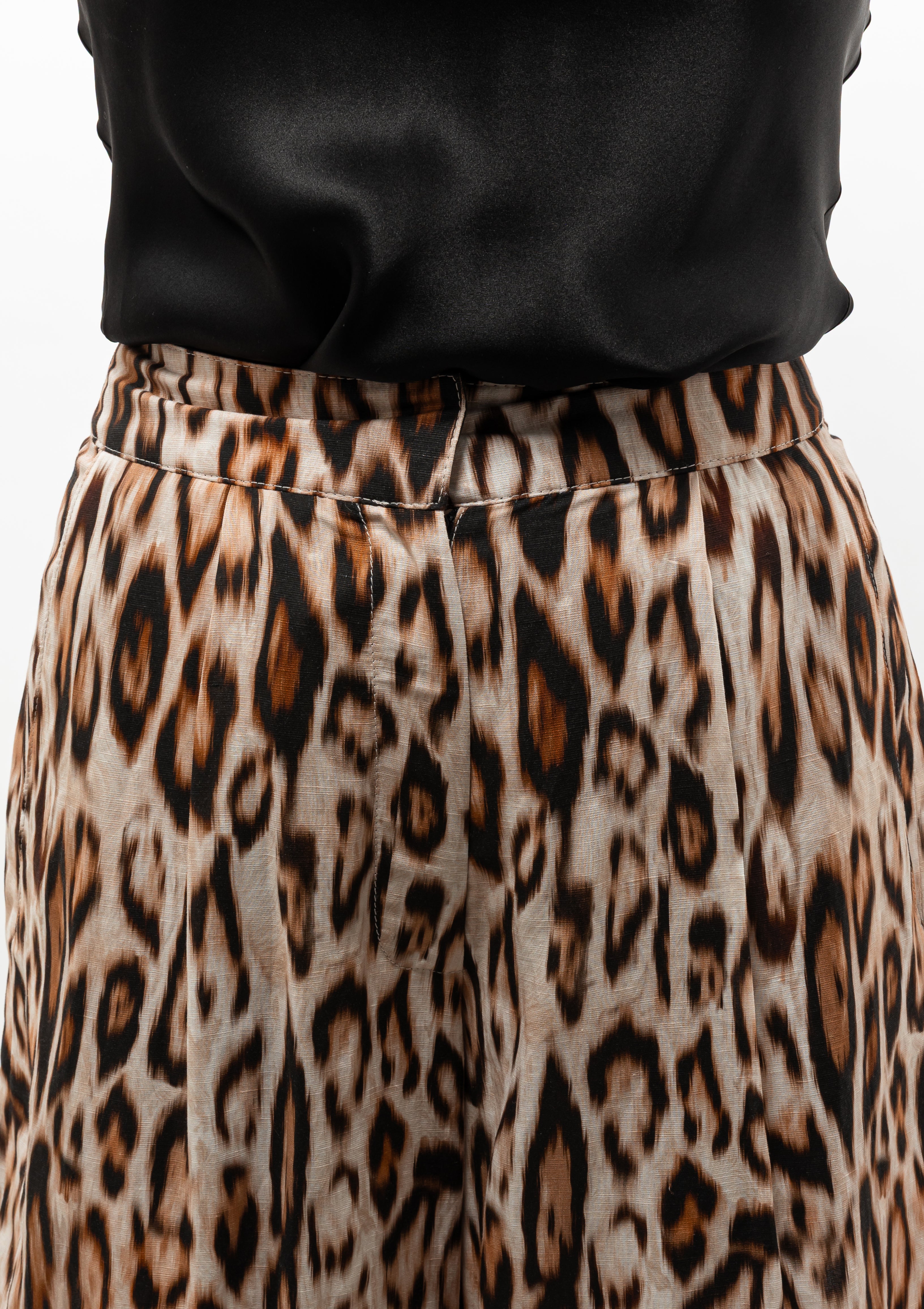 Chic and structured Bow Leg Pant in Leopard Ikat by Smythe — now at Diani Boutique.
