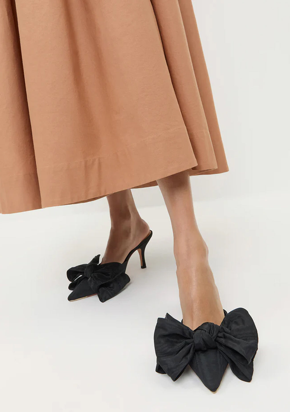 Margot Bow Mule | Black Moire