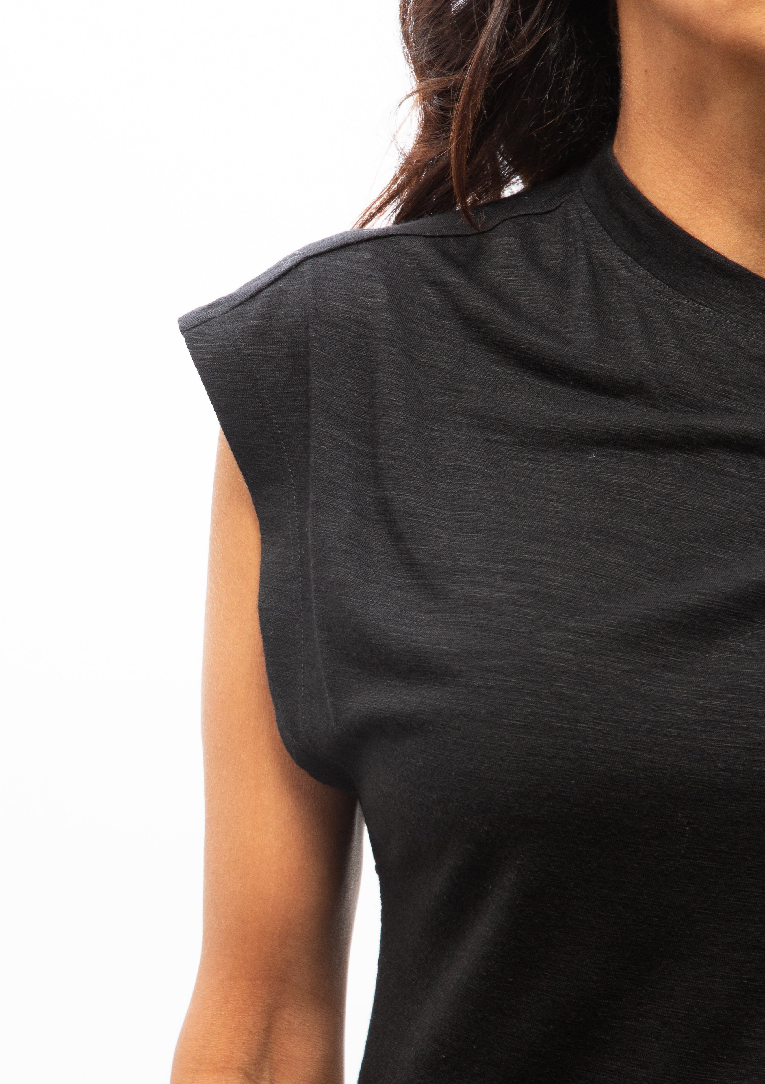 Naydali T-Shirt | Black