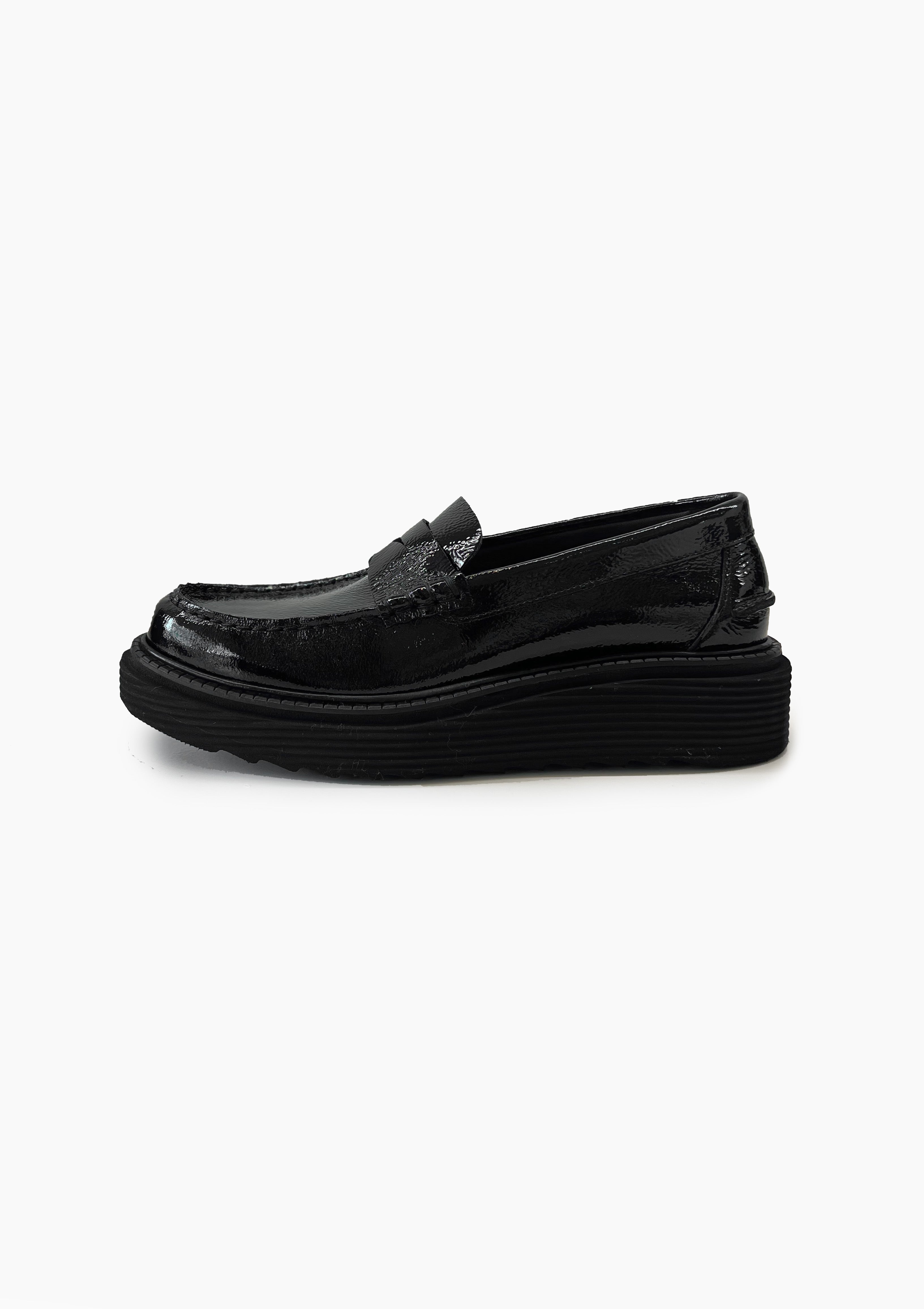 Sloan Loafer | Black Castoro Naplack