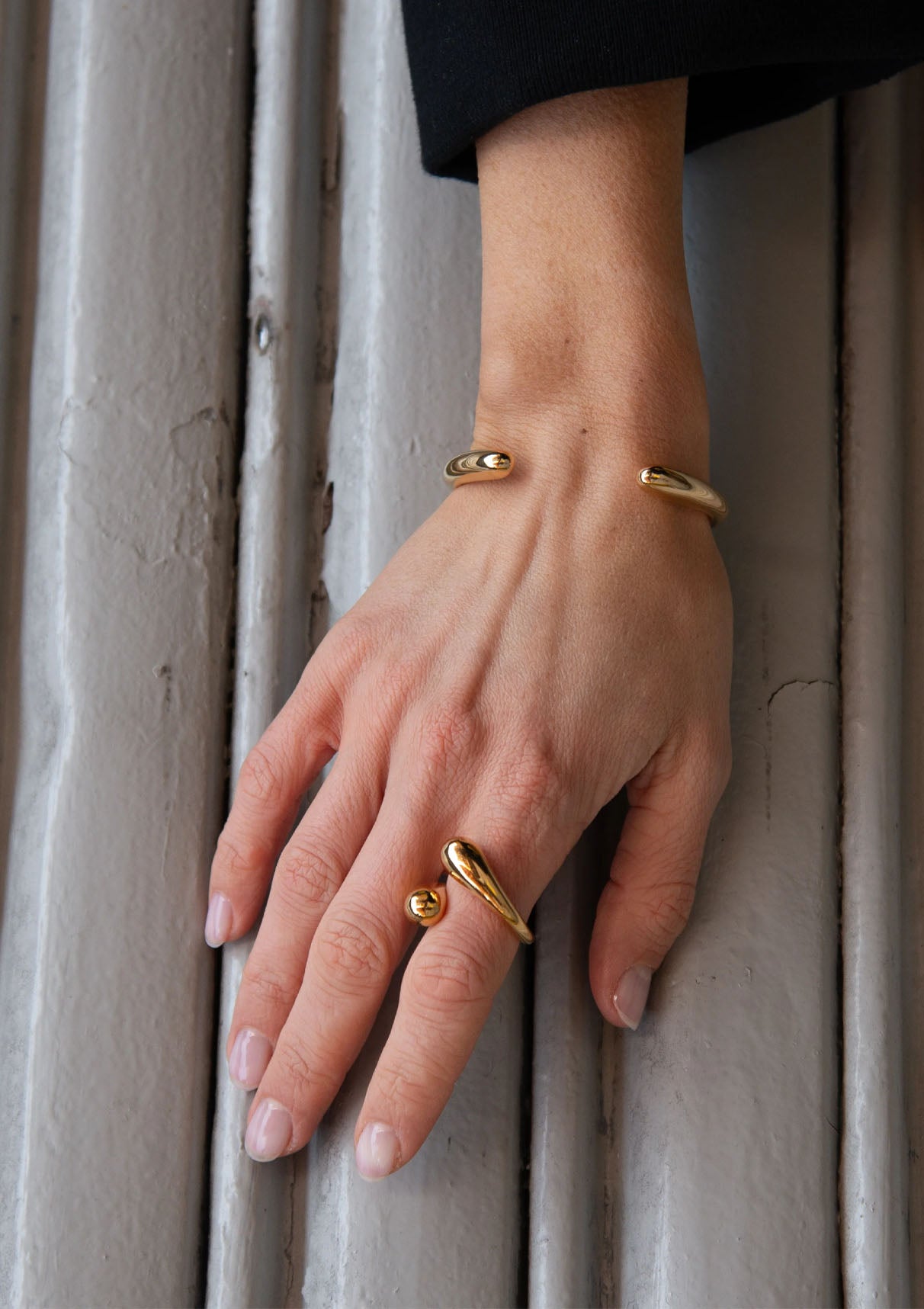 Delicate Dash Cuff | Gold