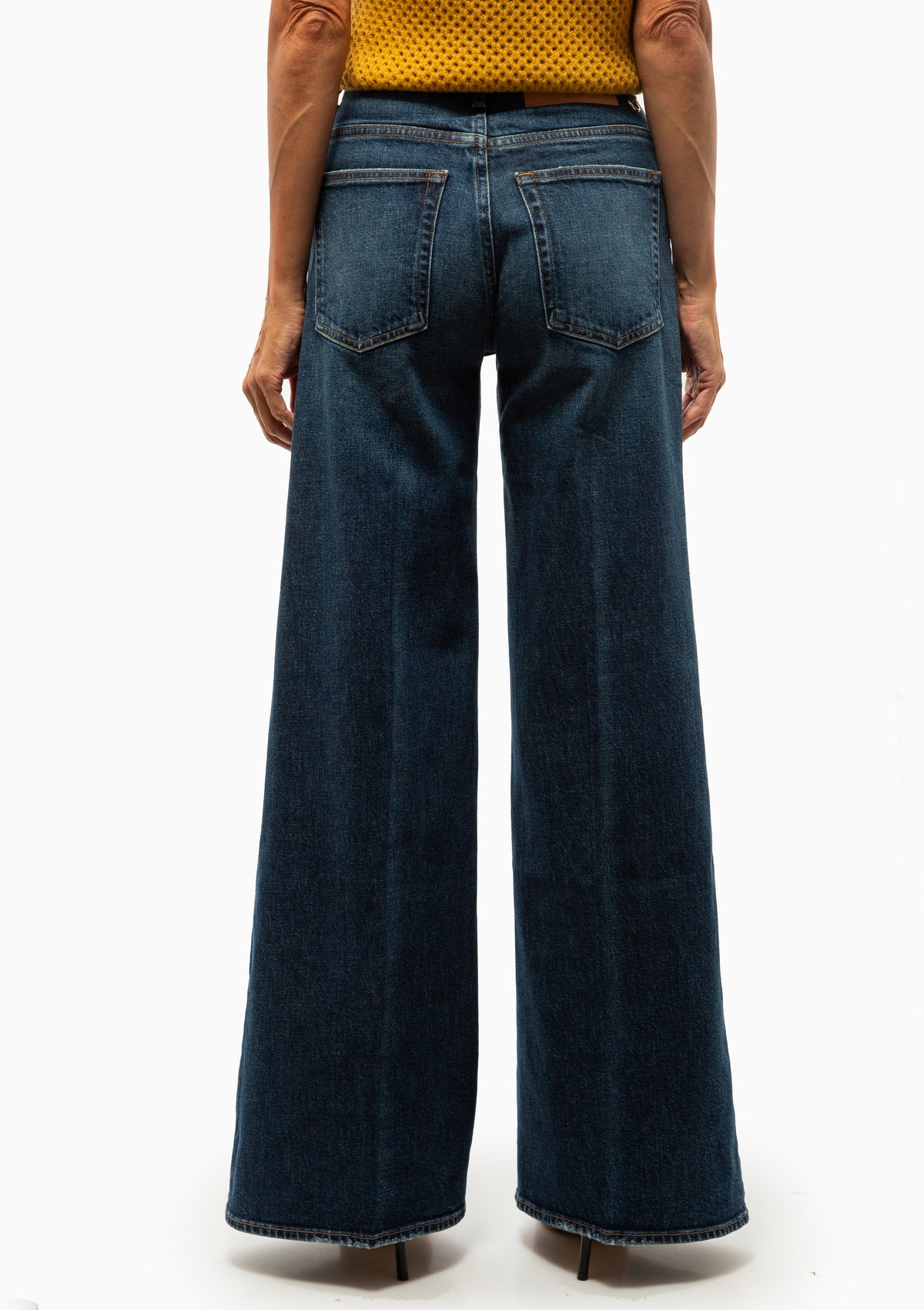 The Stretch Valory Flare Jean | Nile