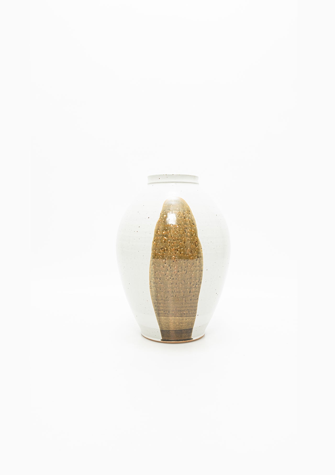 All Seasons Vase With Lip | Milk White/Tan