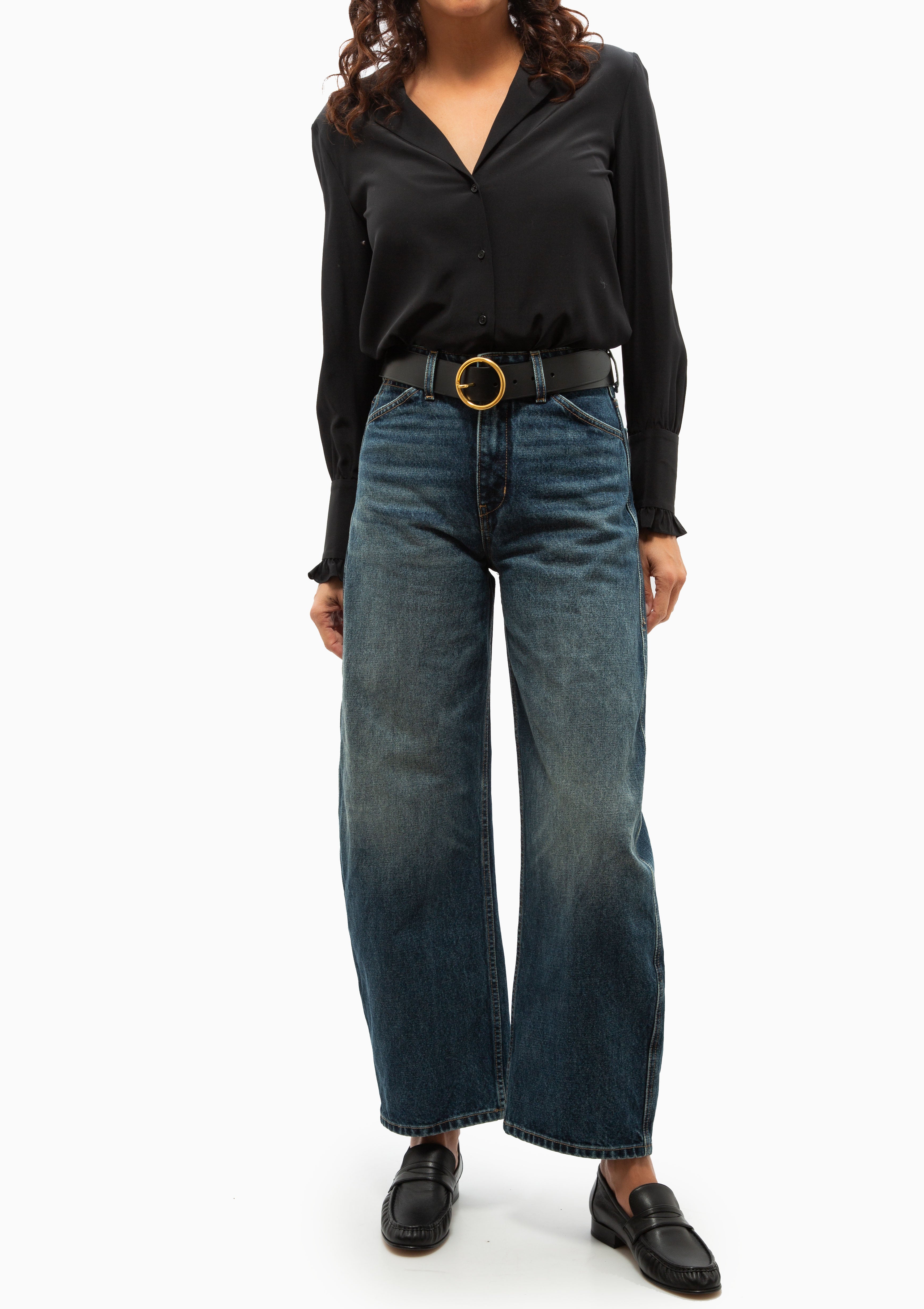 Nili Lotan Otis Jean in Simon Wash. Shown with the Mansur Gavriel Ruched Loafer in black. Available at Diani.