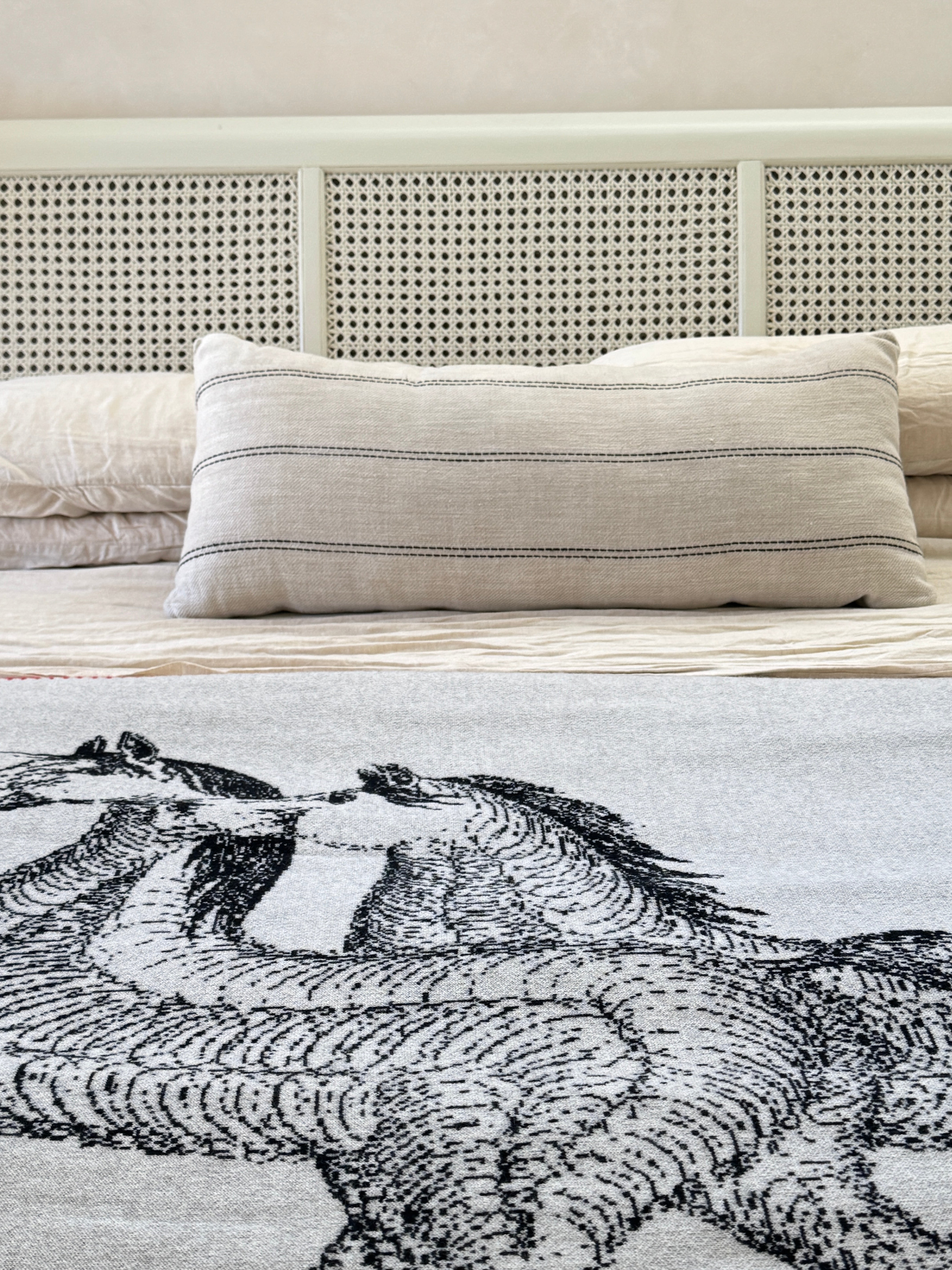 Clover Throw | 51"x71"