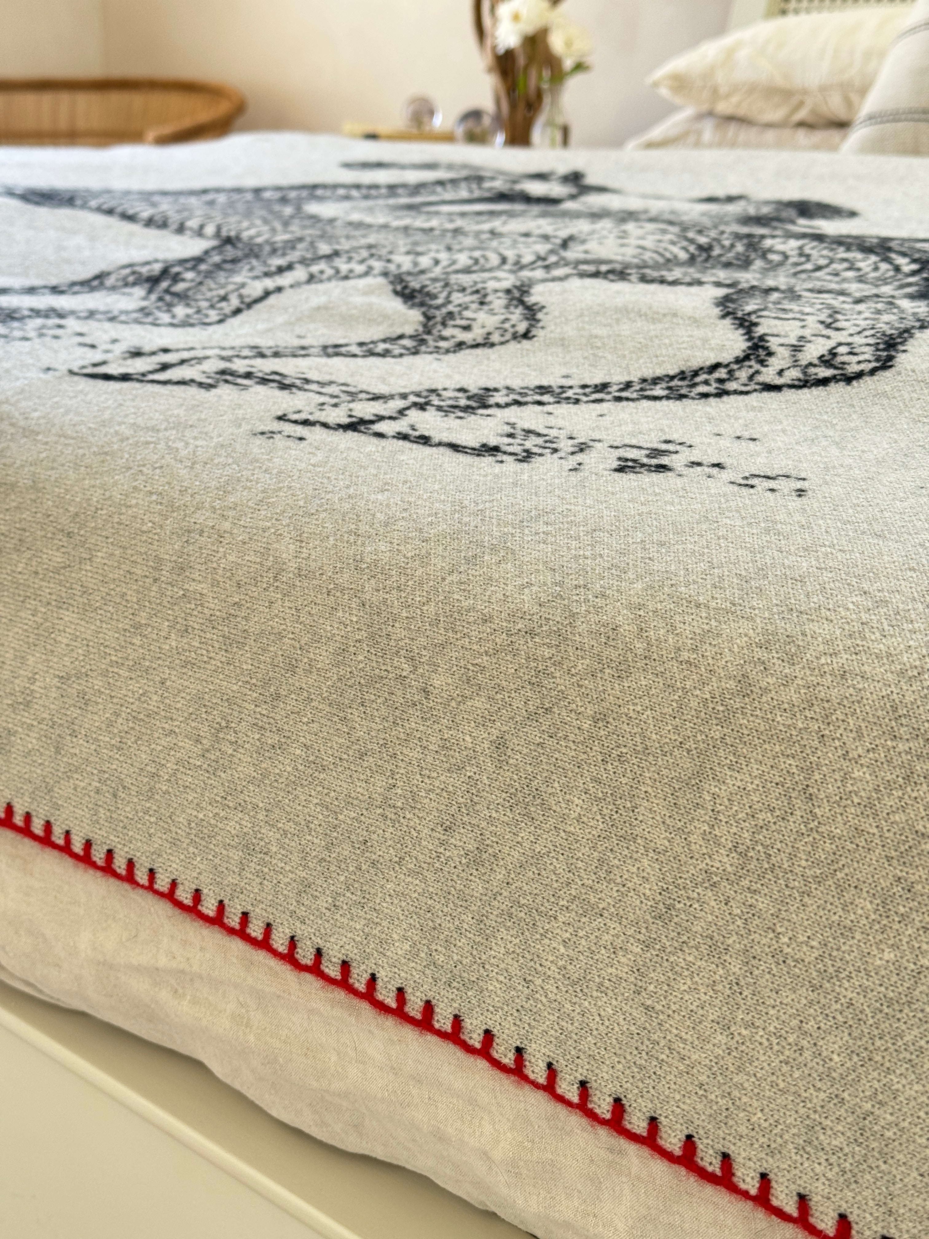 Clover Throw | 51"x71"