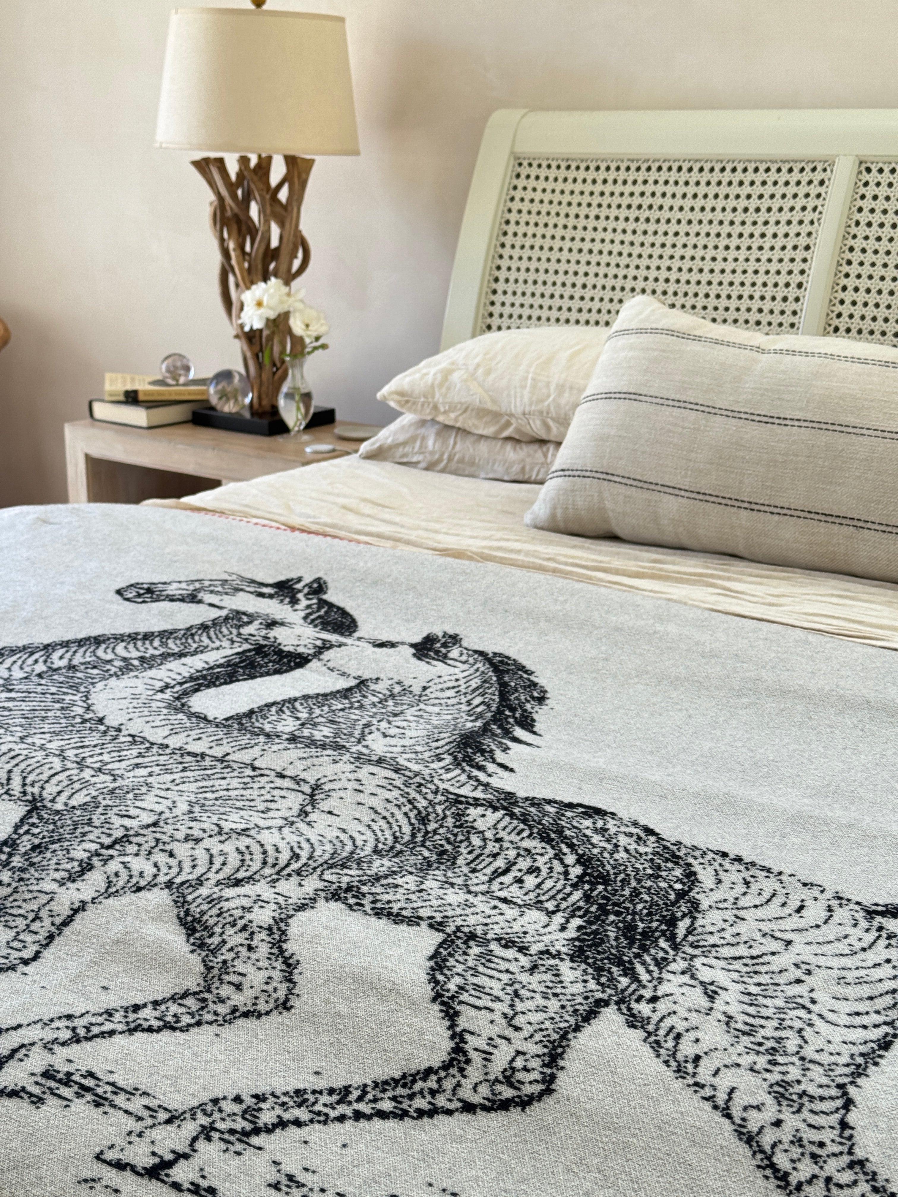 Clover Throw | 51"x71"
