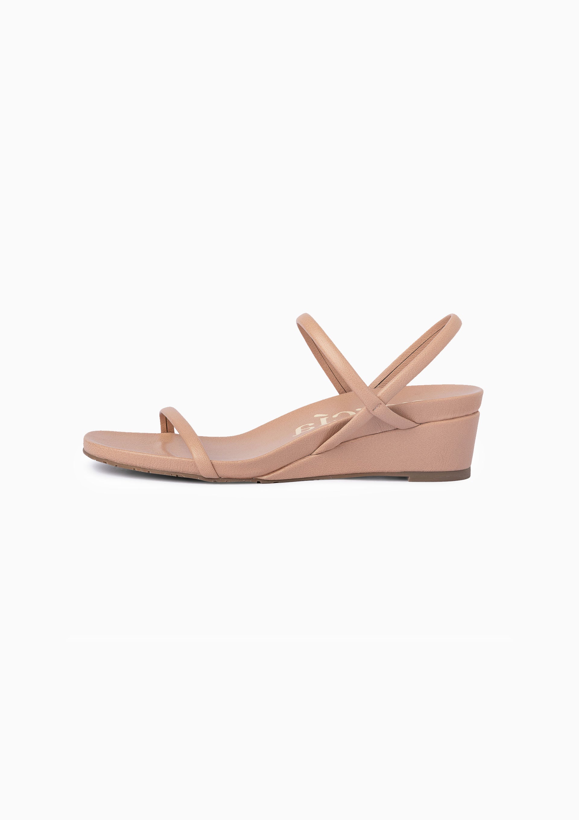 Wikta Wedge | Buff Caprine