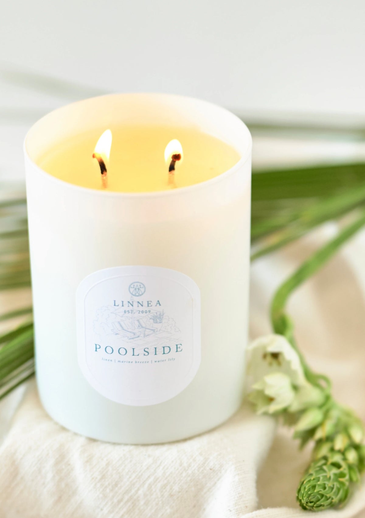 Linnea Poolside Double Wick Candle available at Diani.