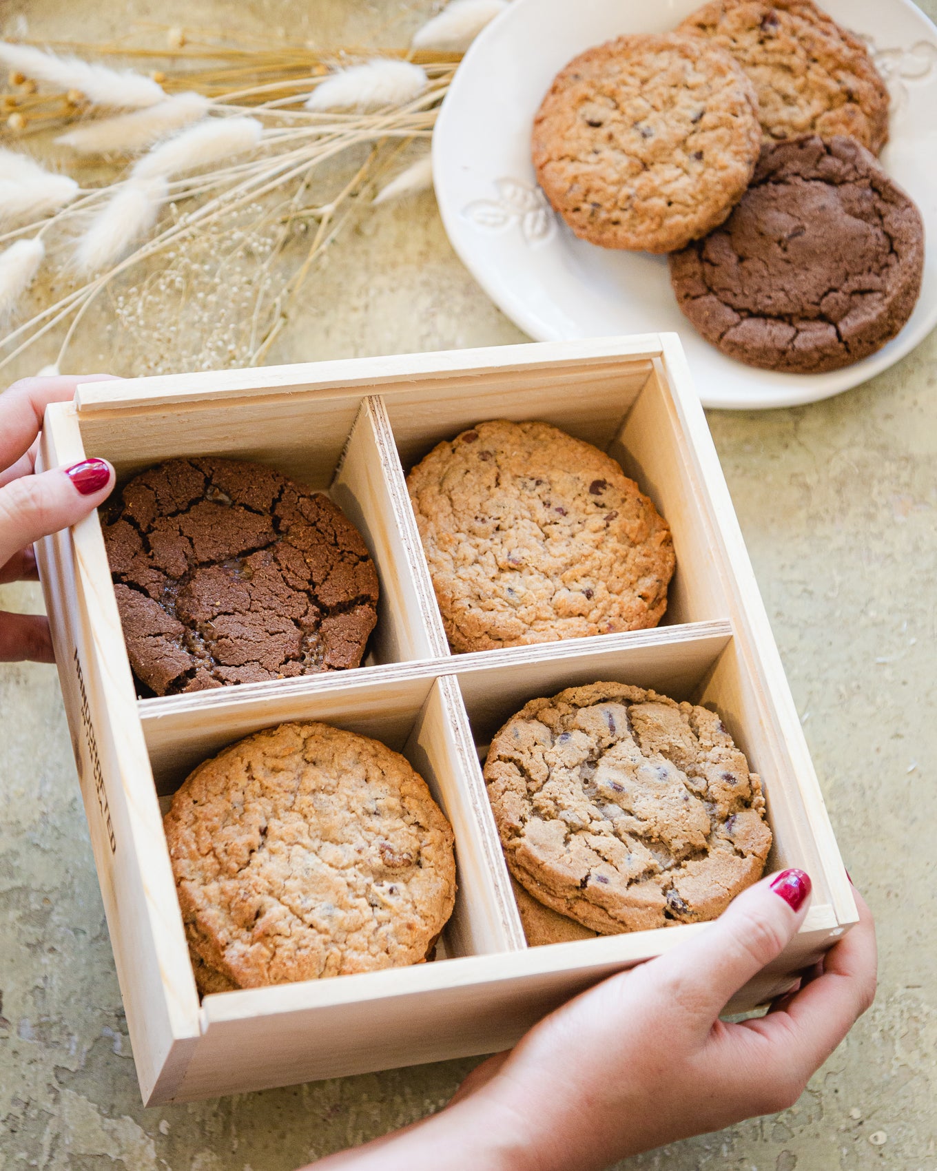 DIANI Cookie Box
