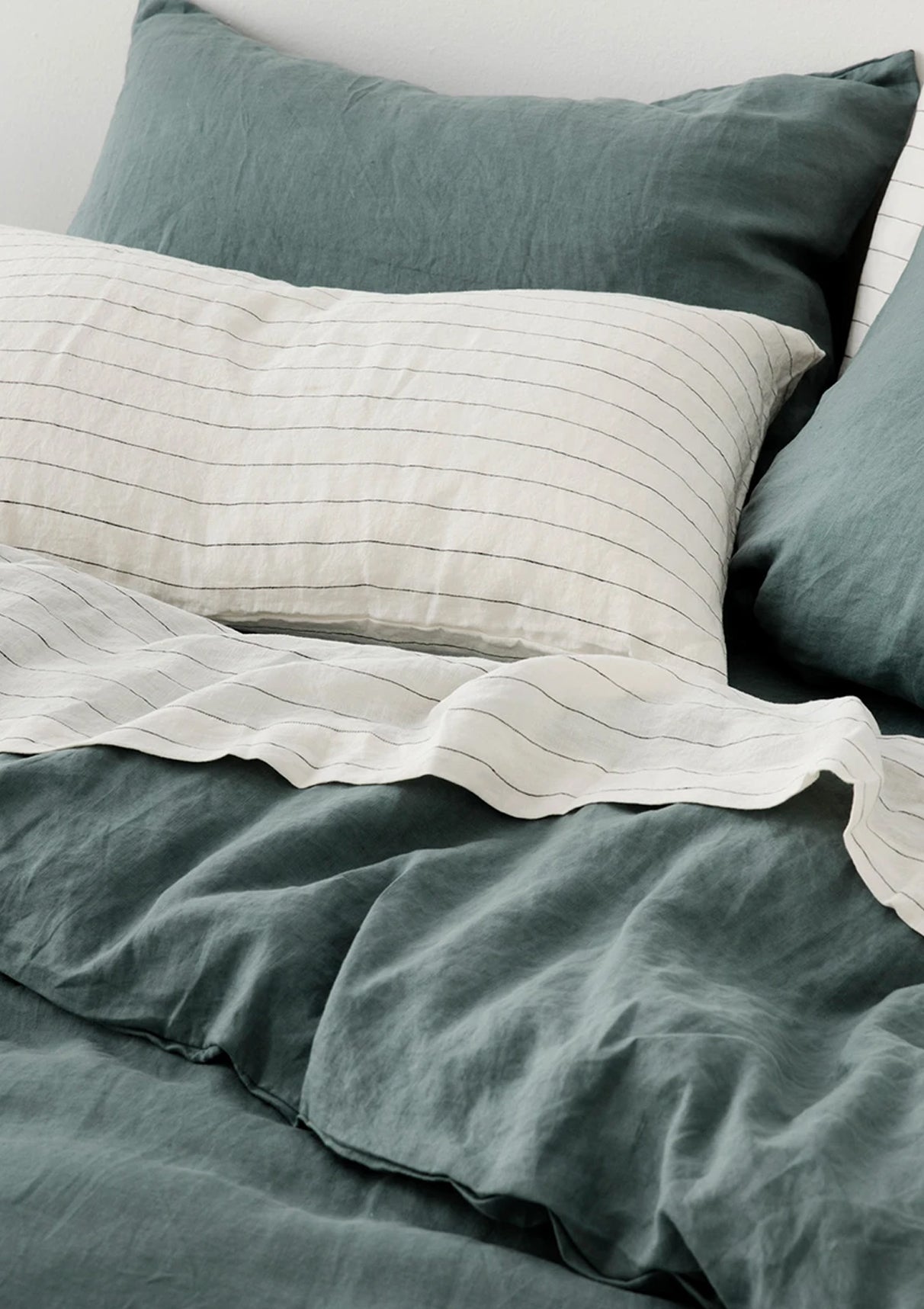 Linen Pillowcases Standard Set | Pencil Stripe