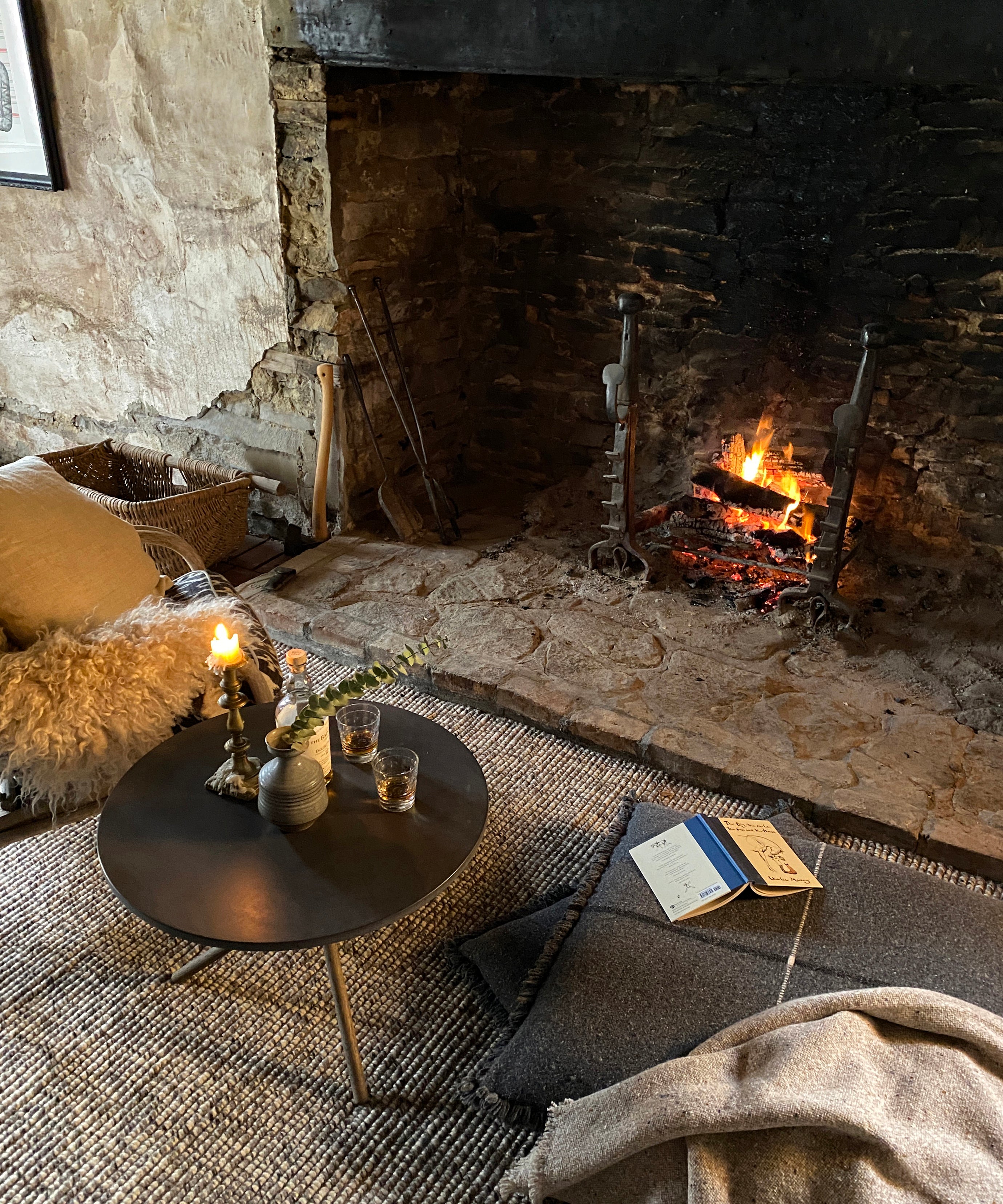 Zabu Thor Floor Cushion, Graphite | 31.5" x 31.5"