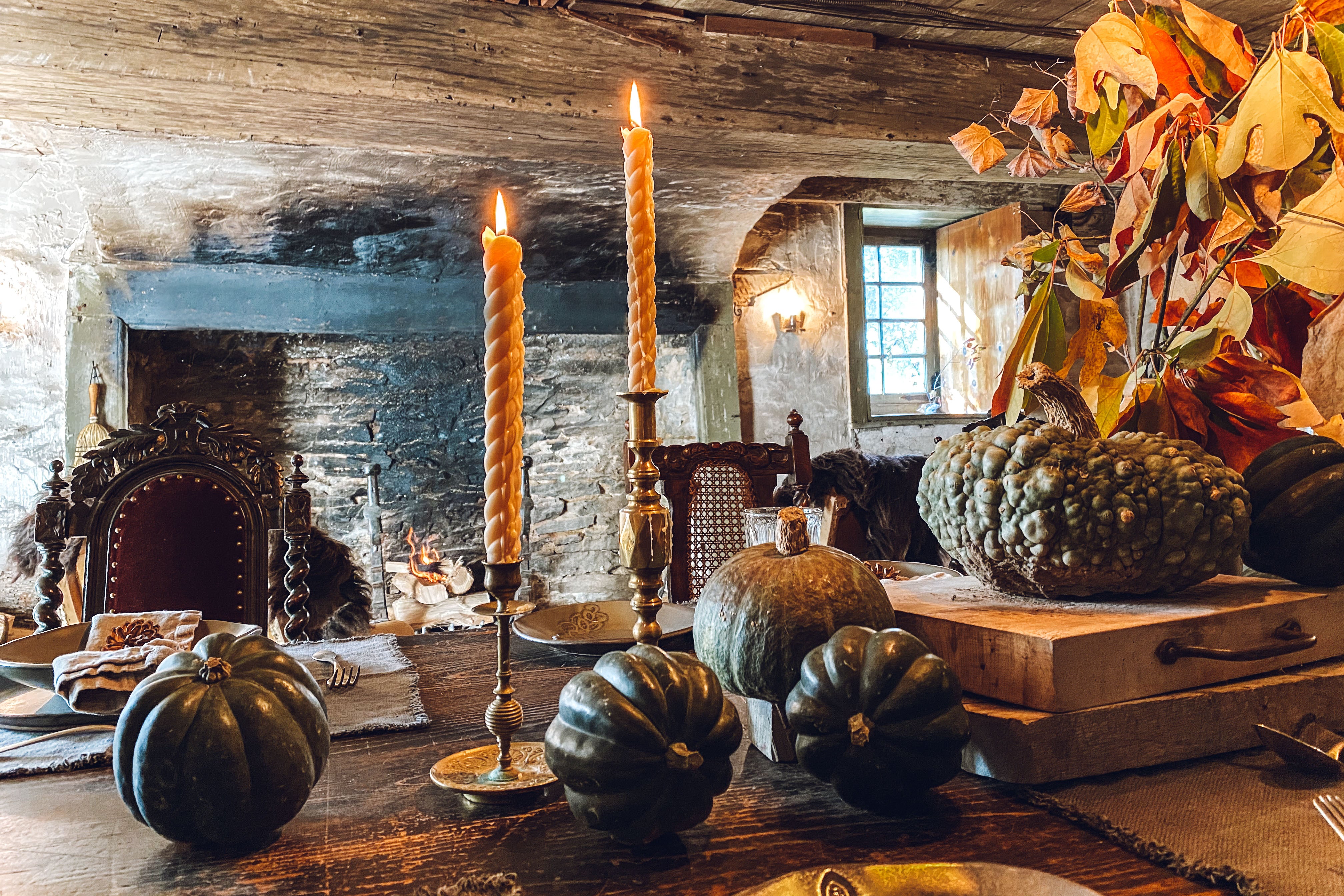 How I Do Dat: Caroline Creates A Fall Centerpiece