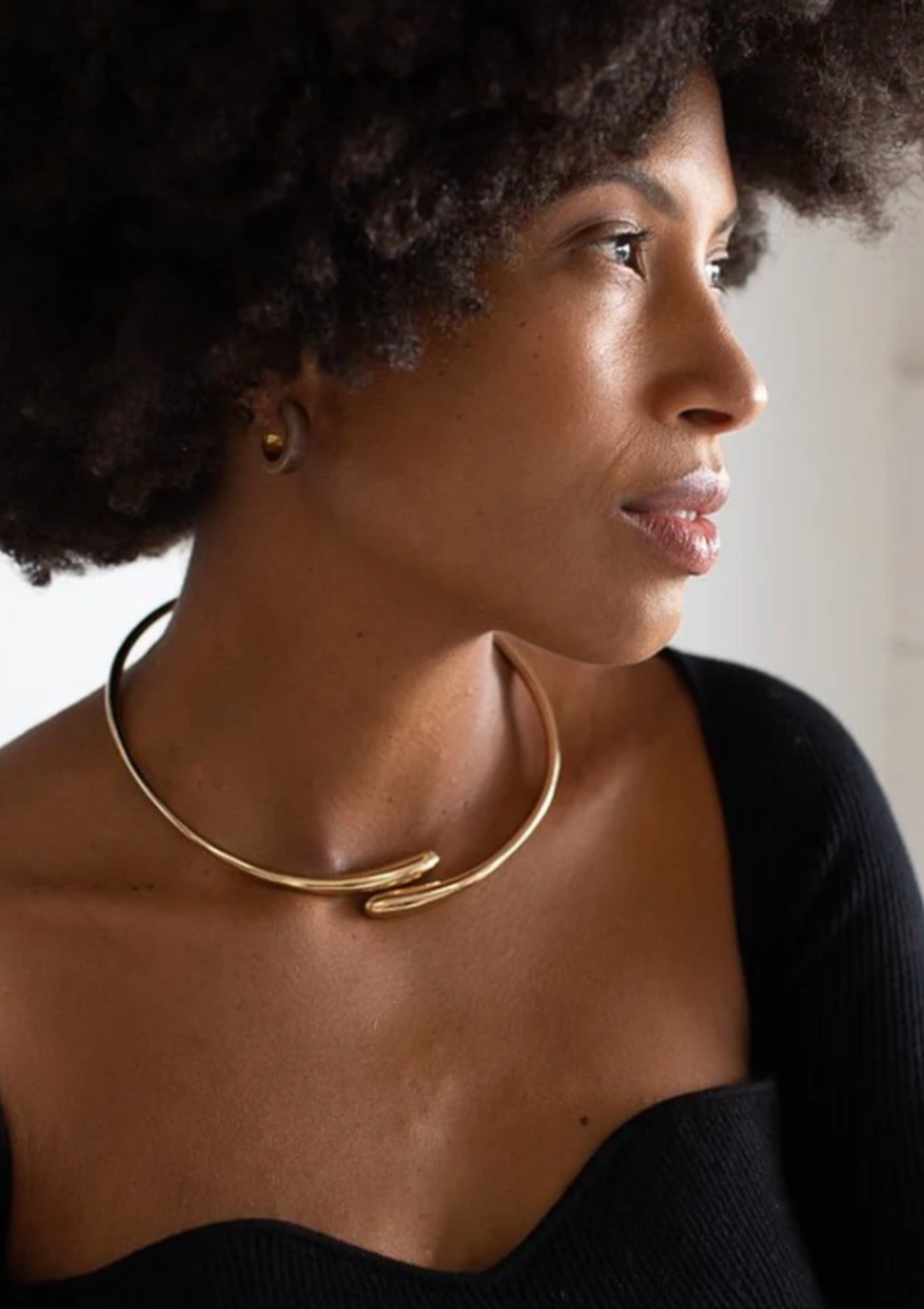 Dash Hinge Wrap Choker | Gold