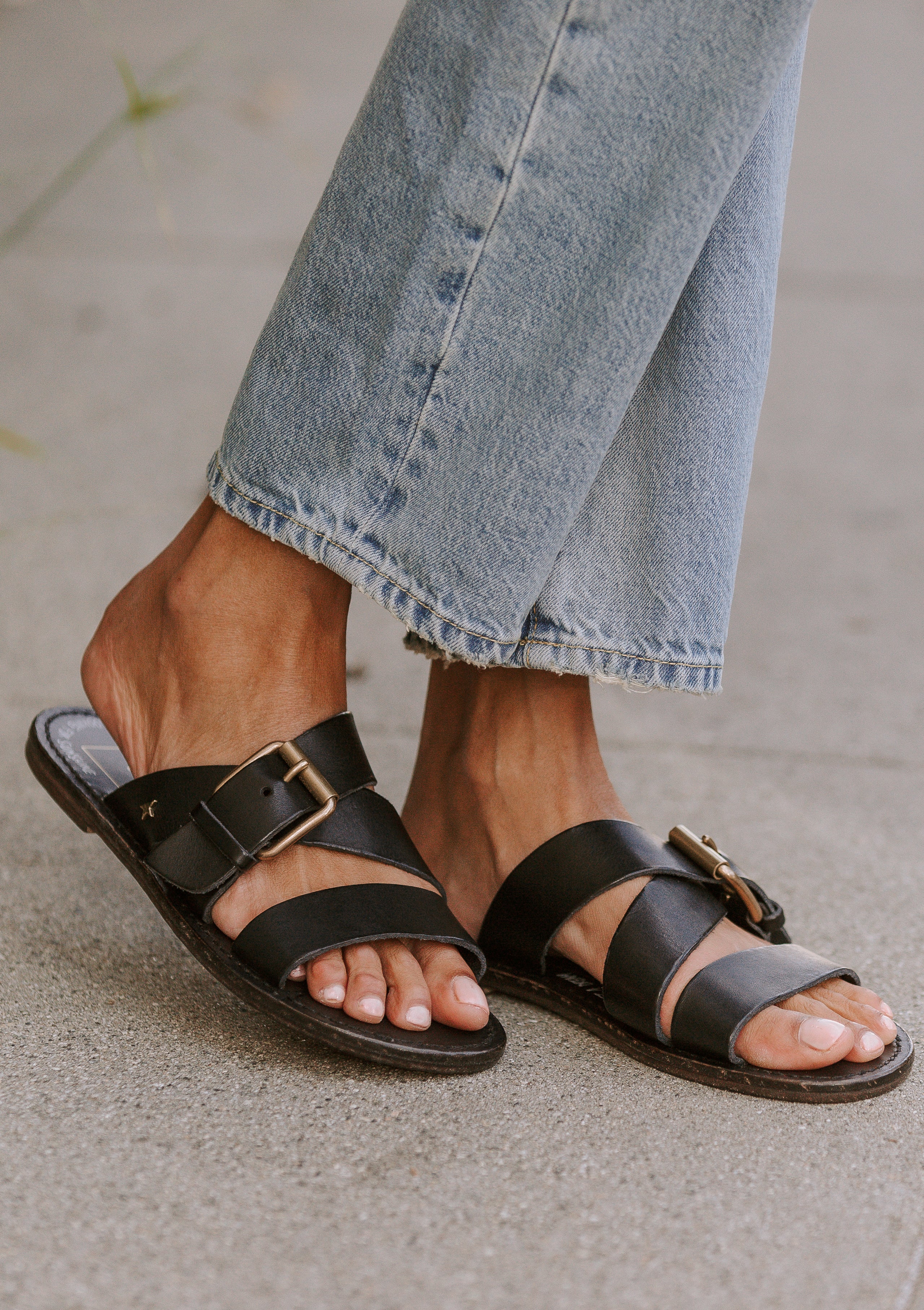 Margaret Sandal | Black