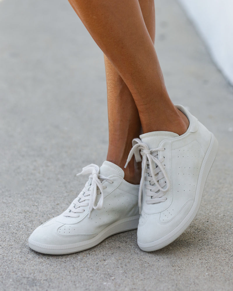 Kaycee Sneaker | Chalk