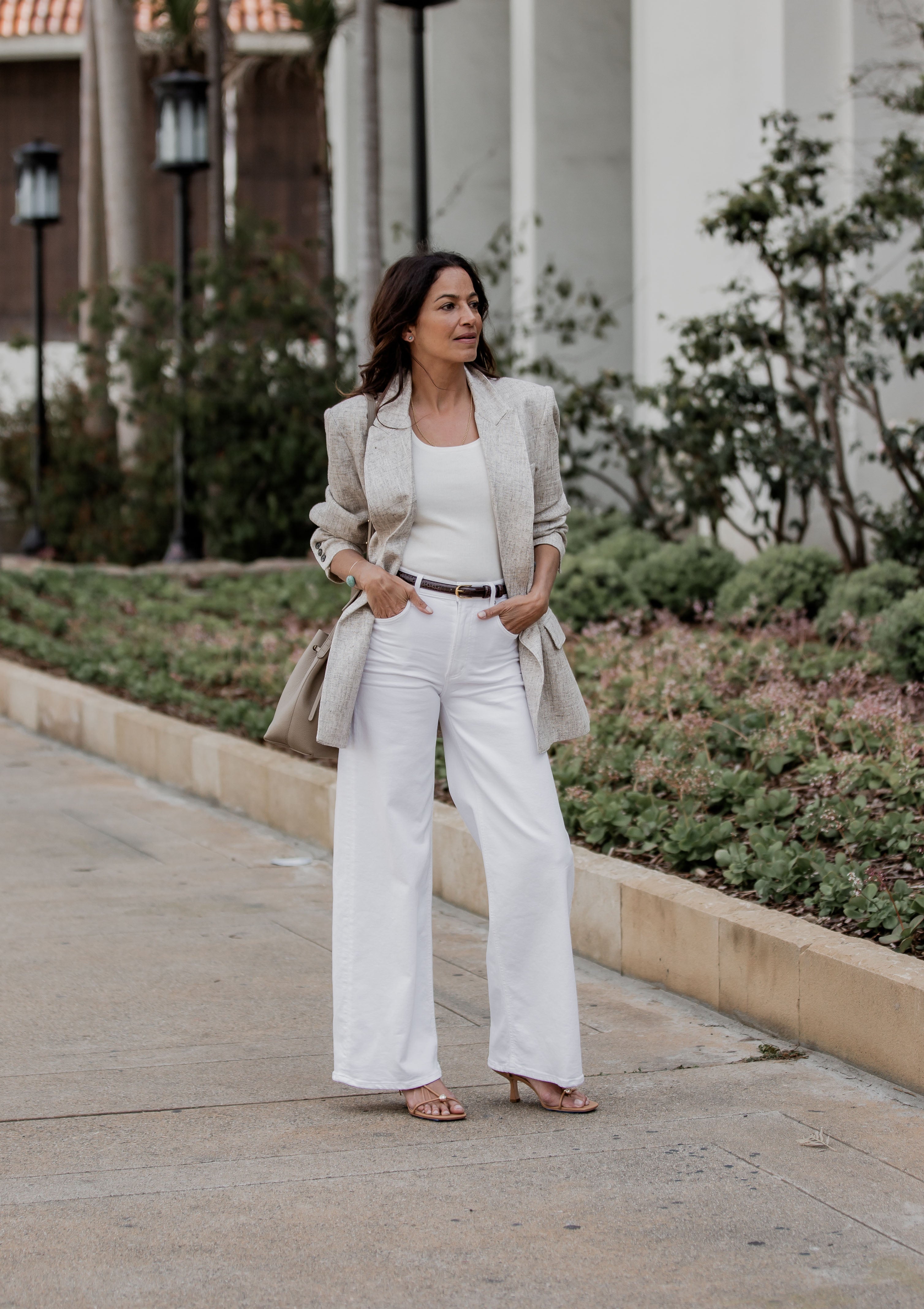 Citizens of Humanity Lyra jeans paired with the Loeffler Randall Triana mid heel sandal. Smythe DB Lapel Blazer in Linen Tweed.