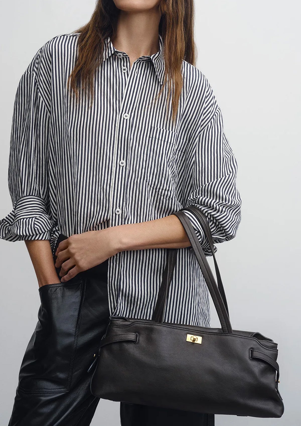 Wilson Shoulder Bag | Obsidian Black
