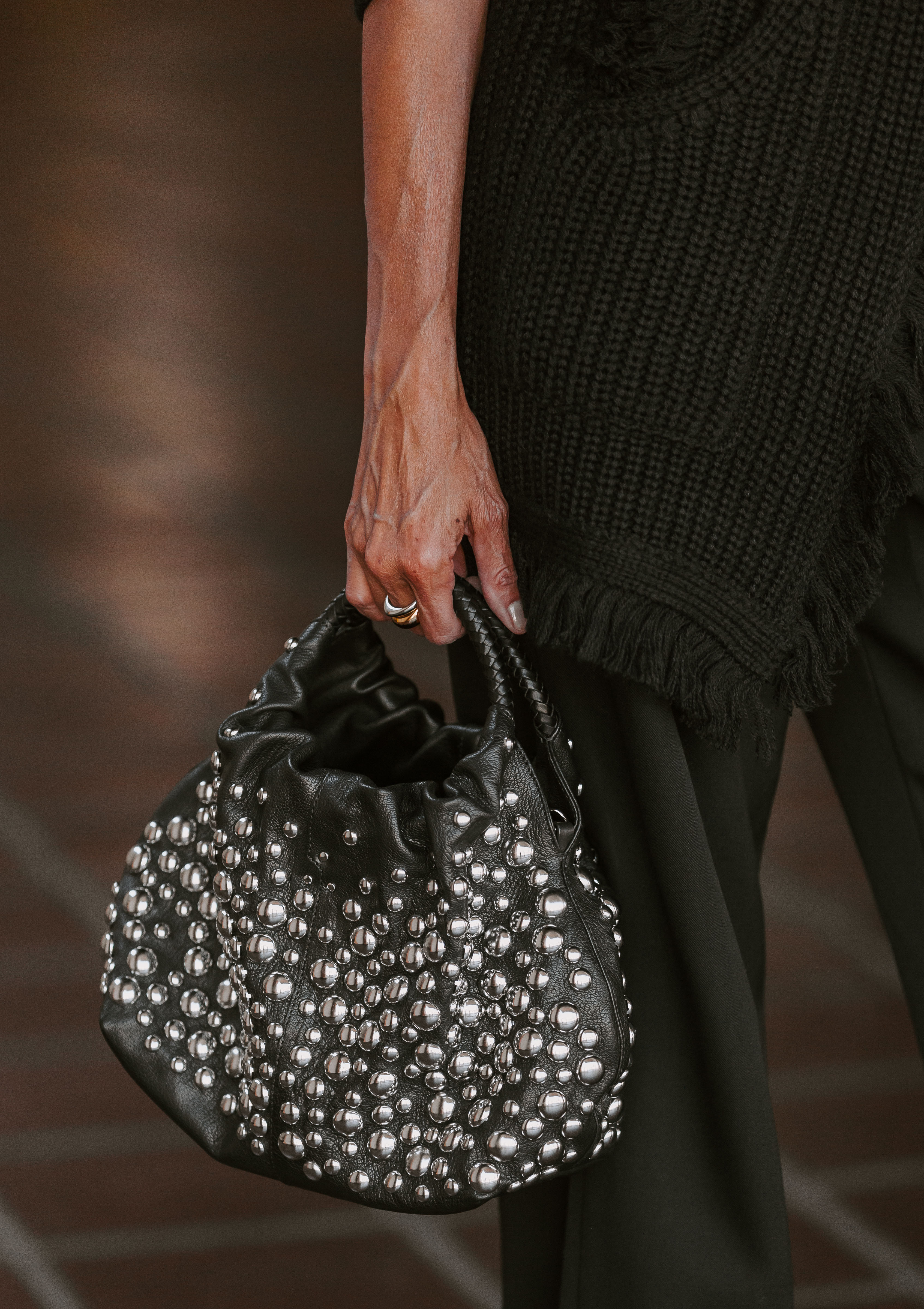 Gordi M Rivets | Noir Graine Silver