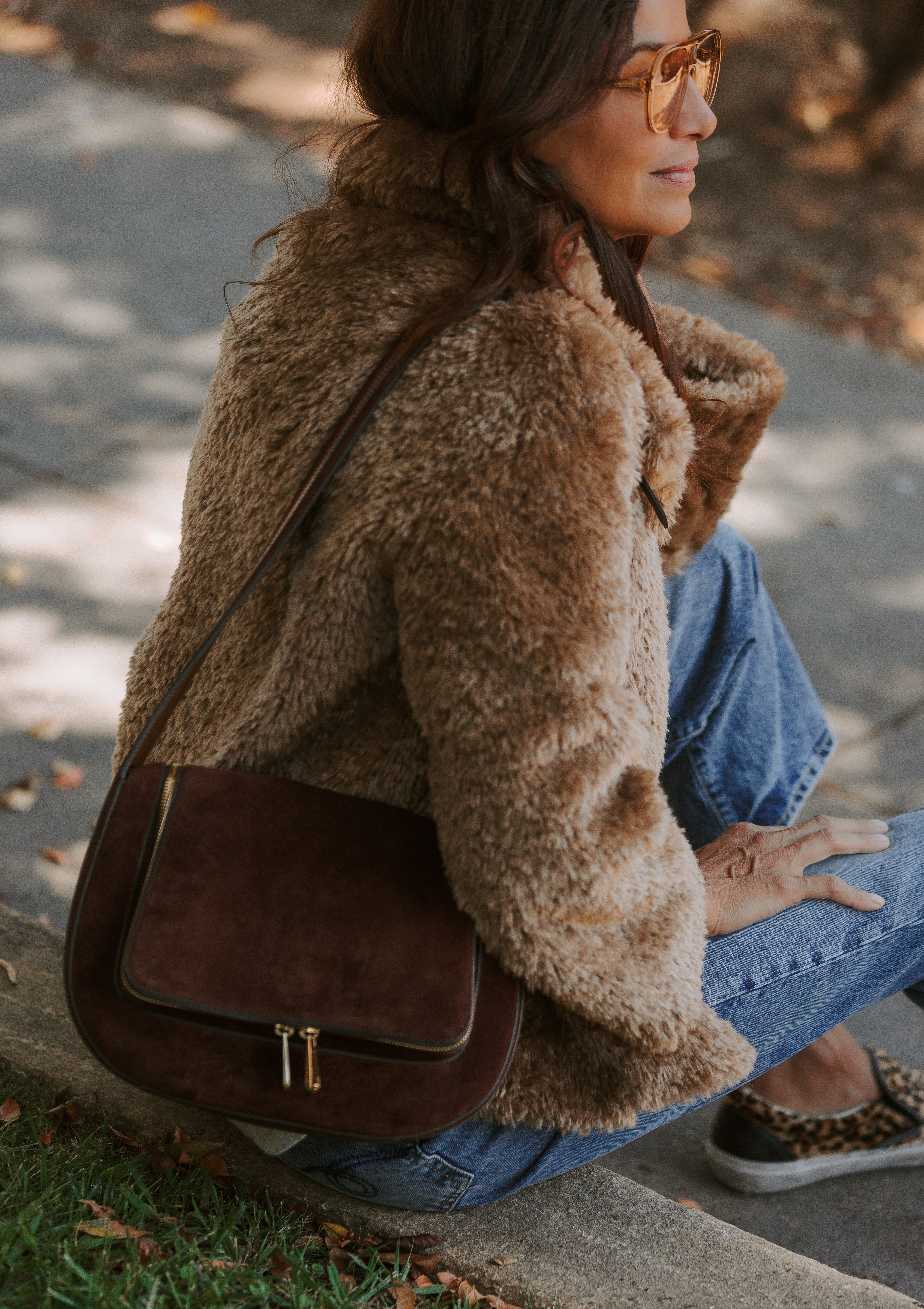 Vere New Shoulder Bag | Suede Dark Cedar