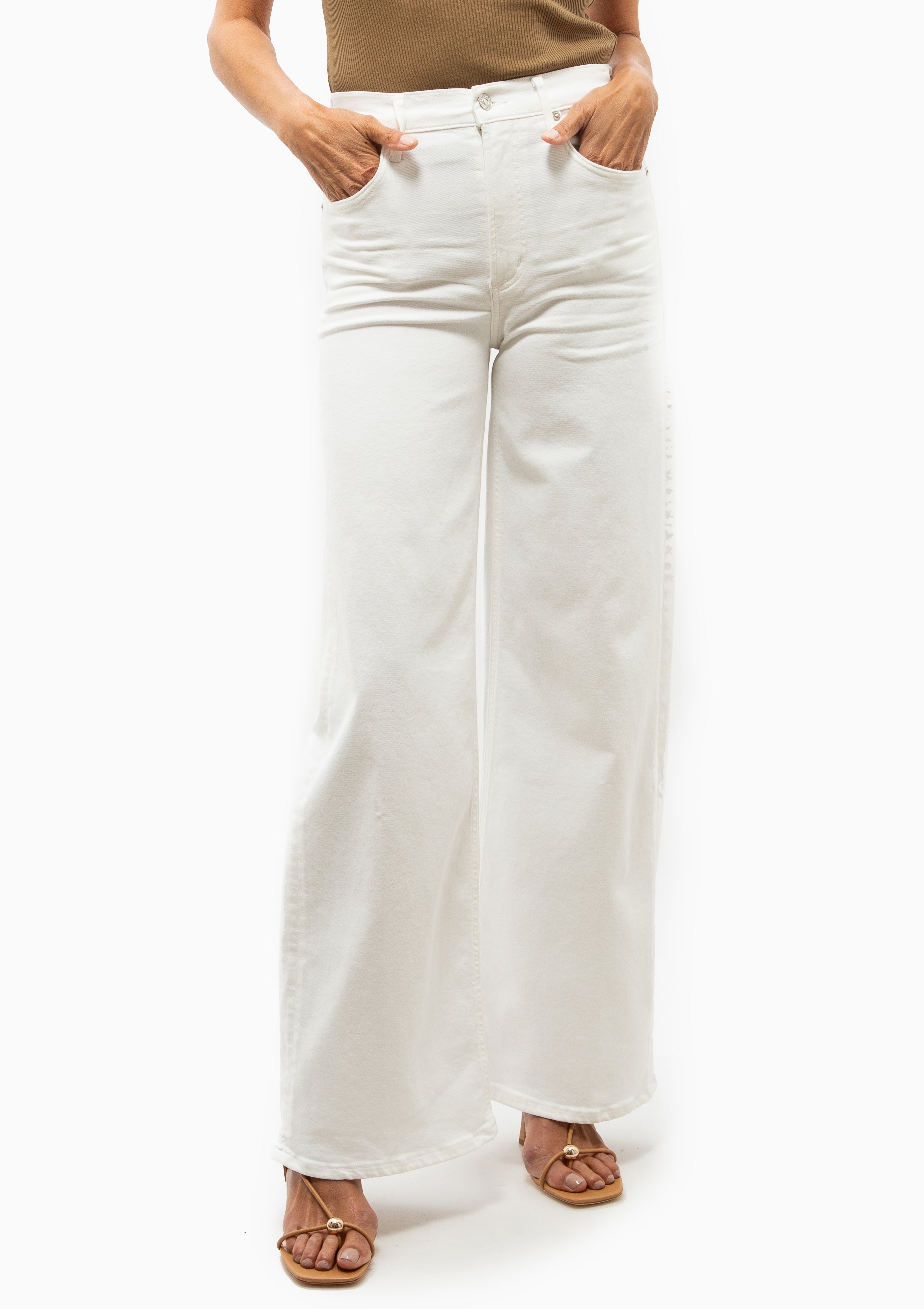 Citizens of Humanity Lyra jeans paired with the Loeffler Randall Triana mid heel sandal.