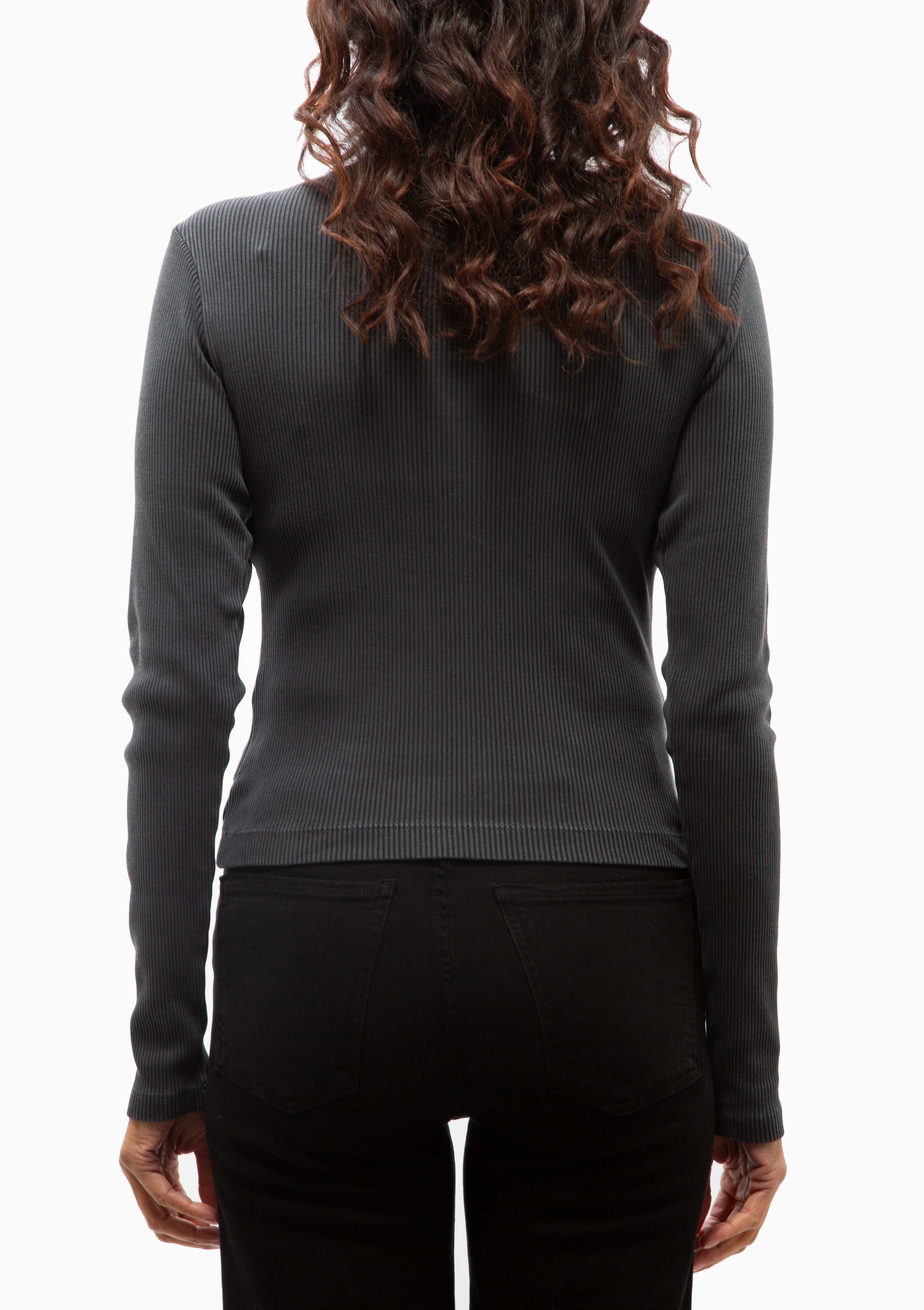 Varra Henley | Charcoal