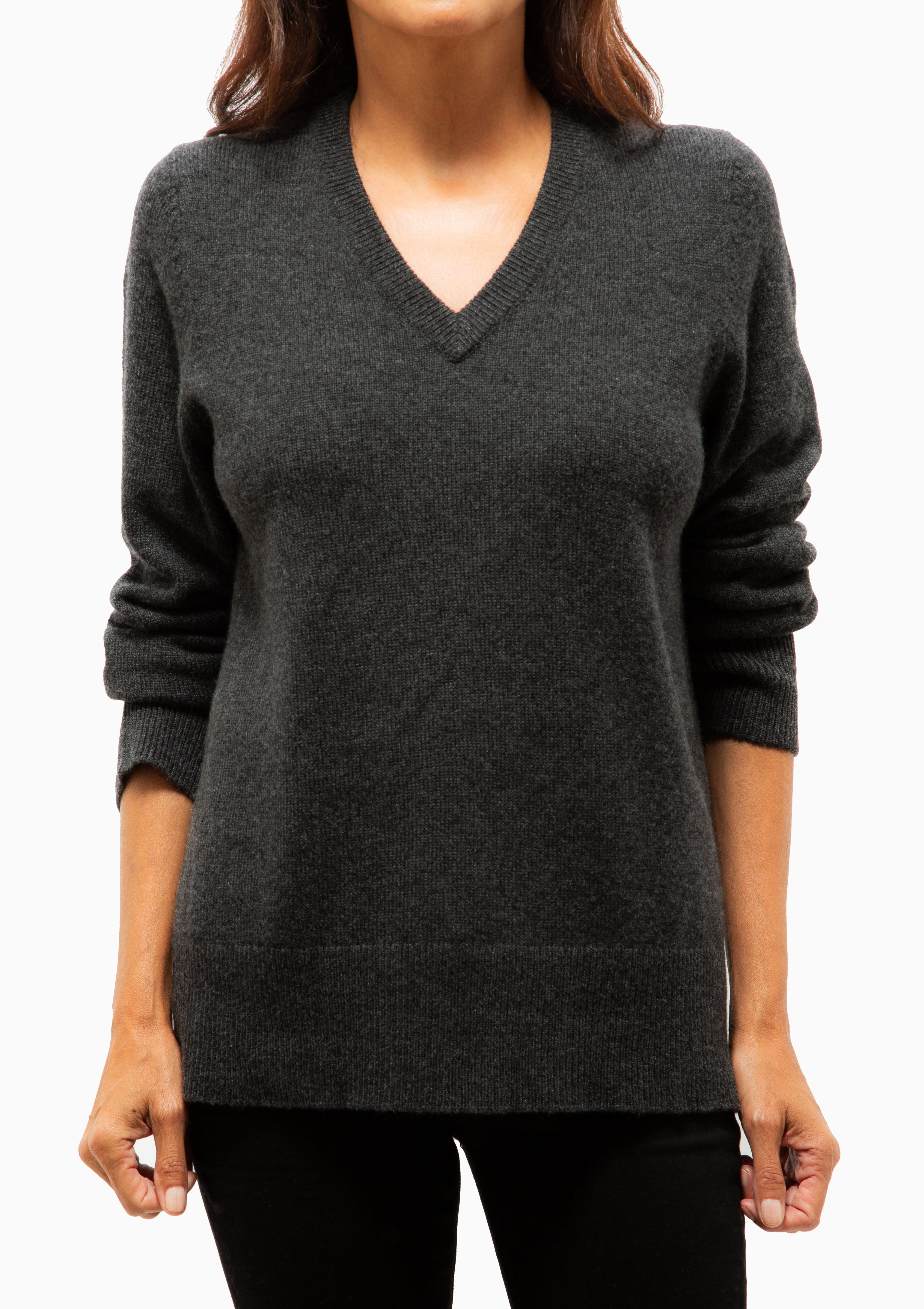 Emmett V-Neck | Charcoal