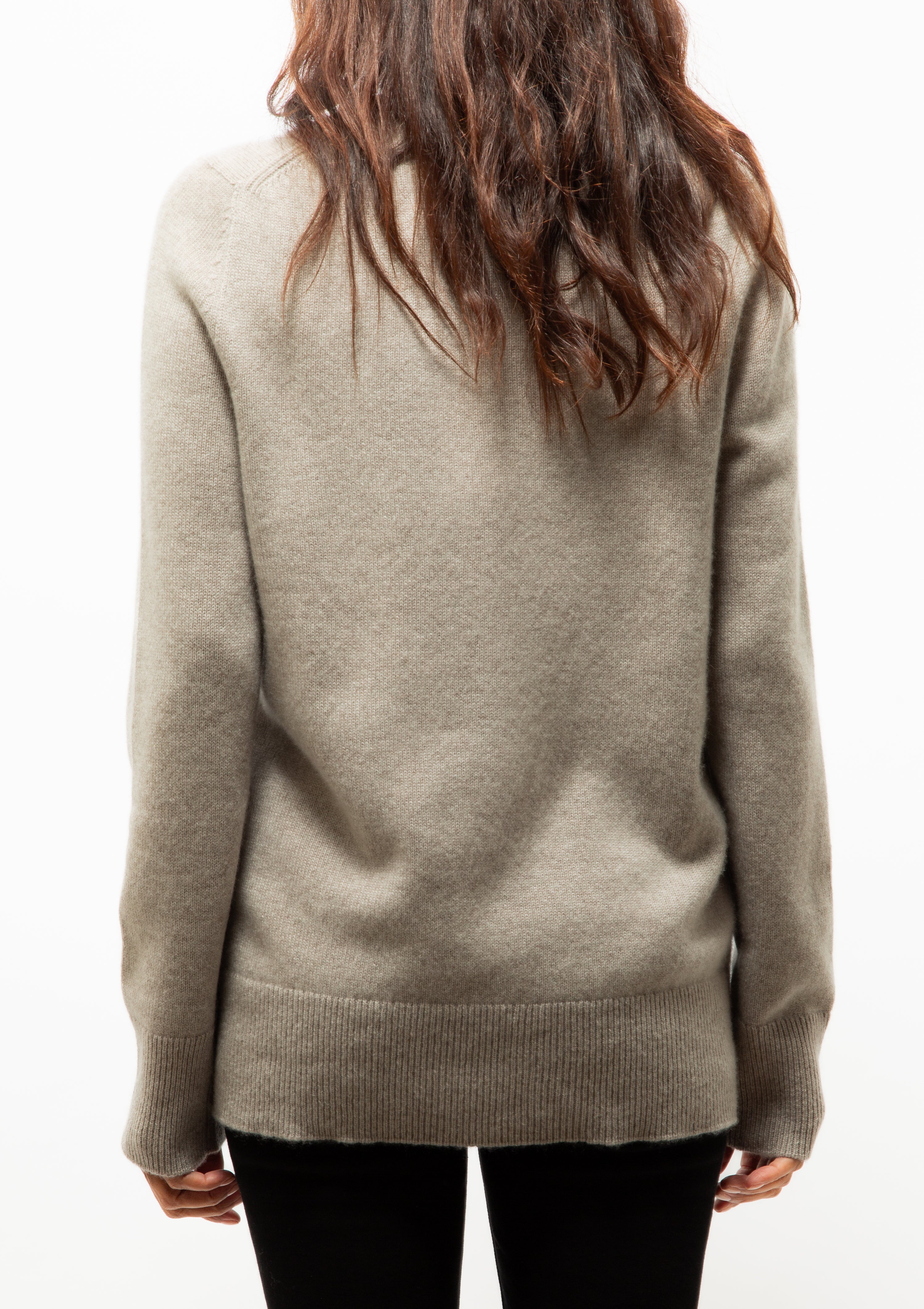 Emmett V-Neck | Mist