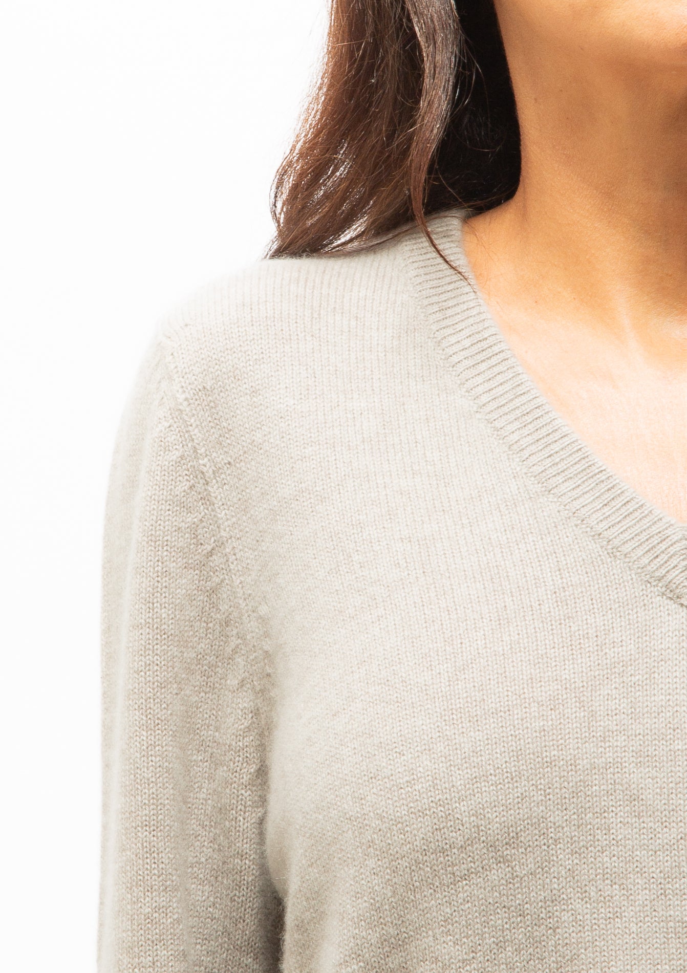 Emmett V-Neck | Mist