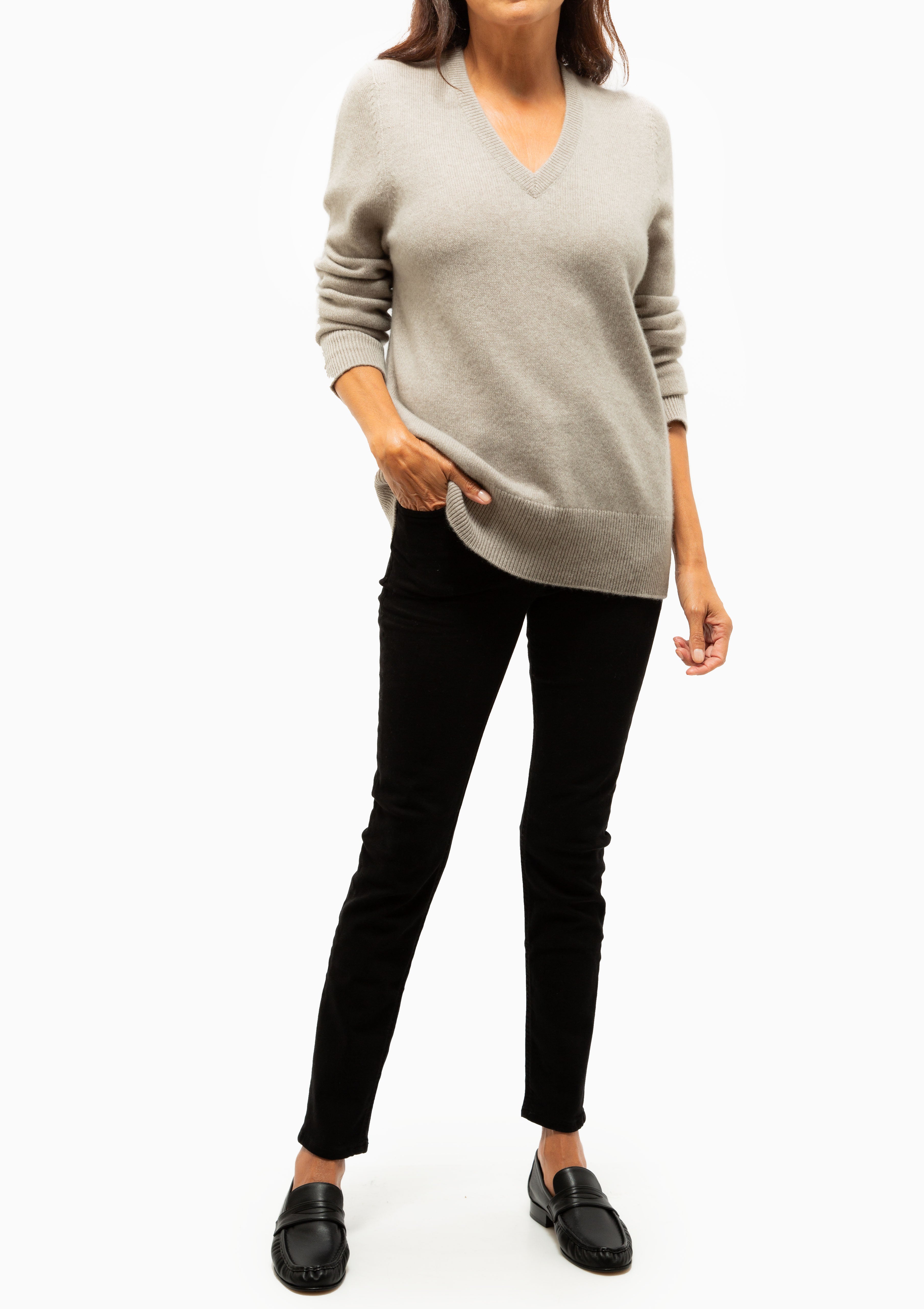 Emmett V-Neck | Mist