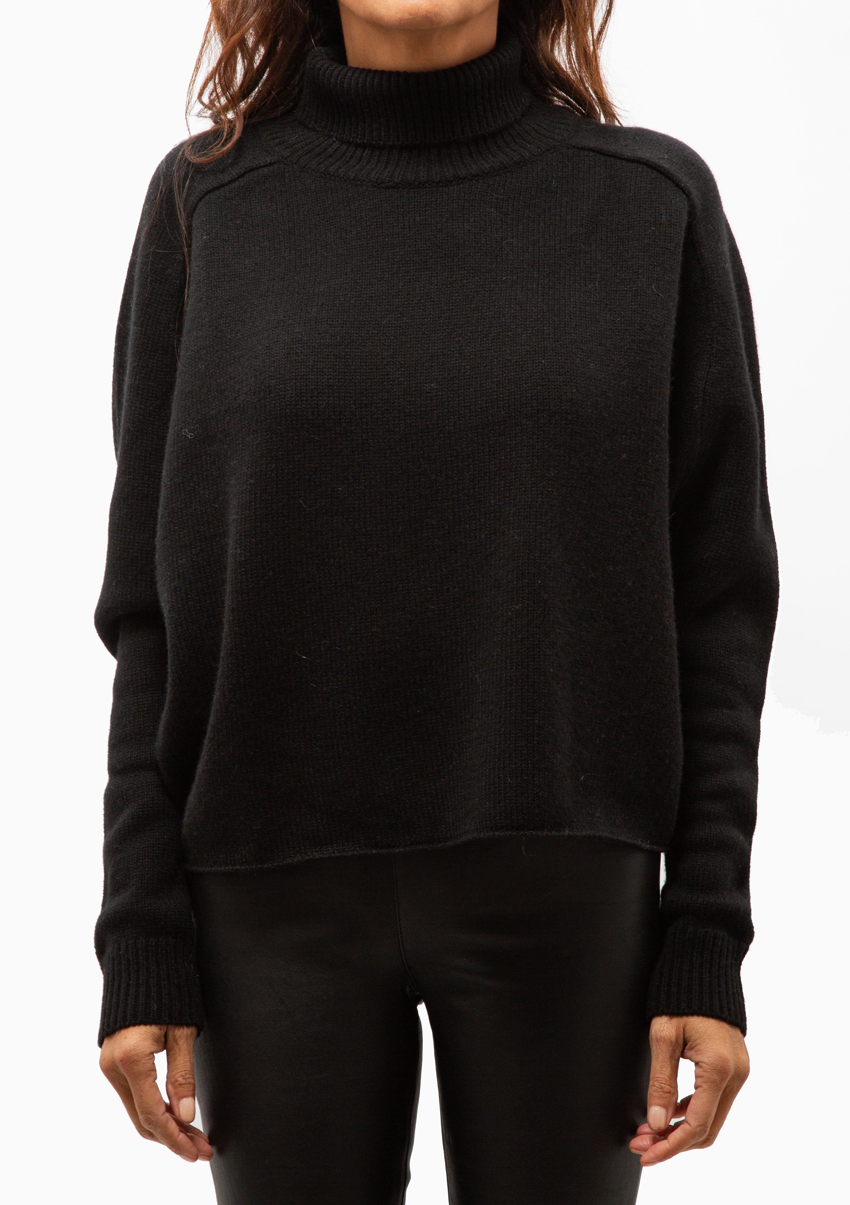 Lenox Turtleneck | Black