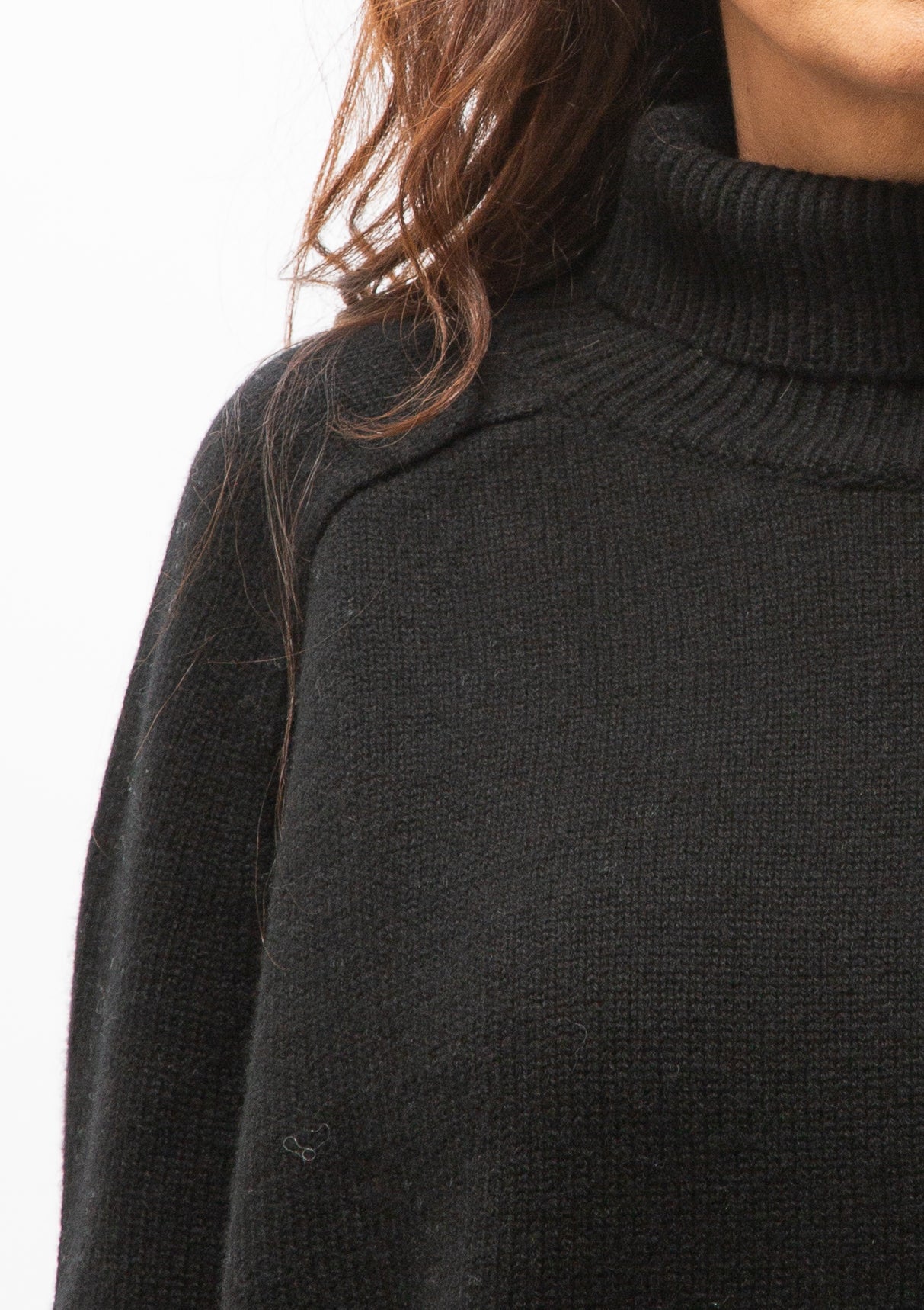 Lenox Turtleneck | Black