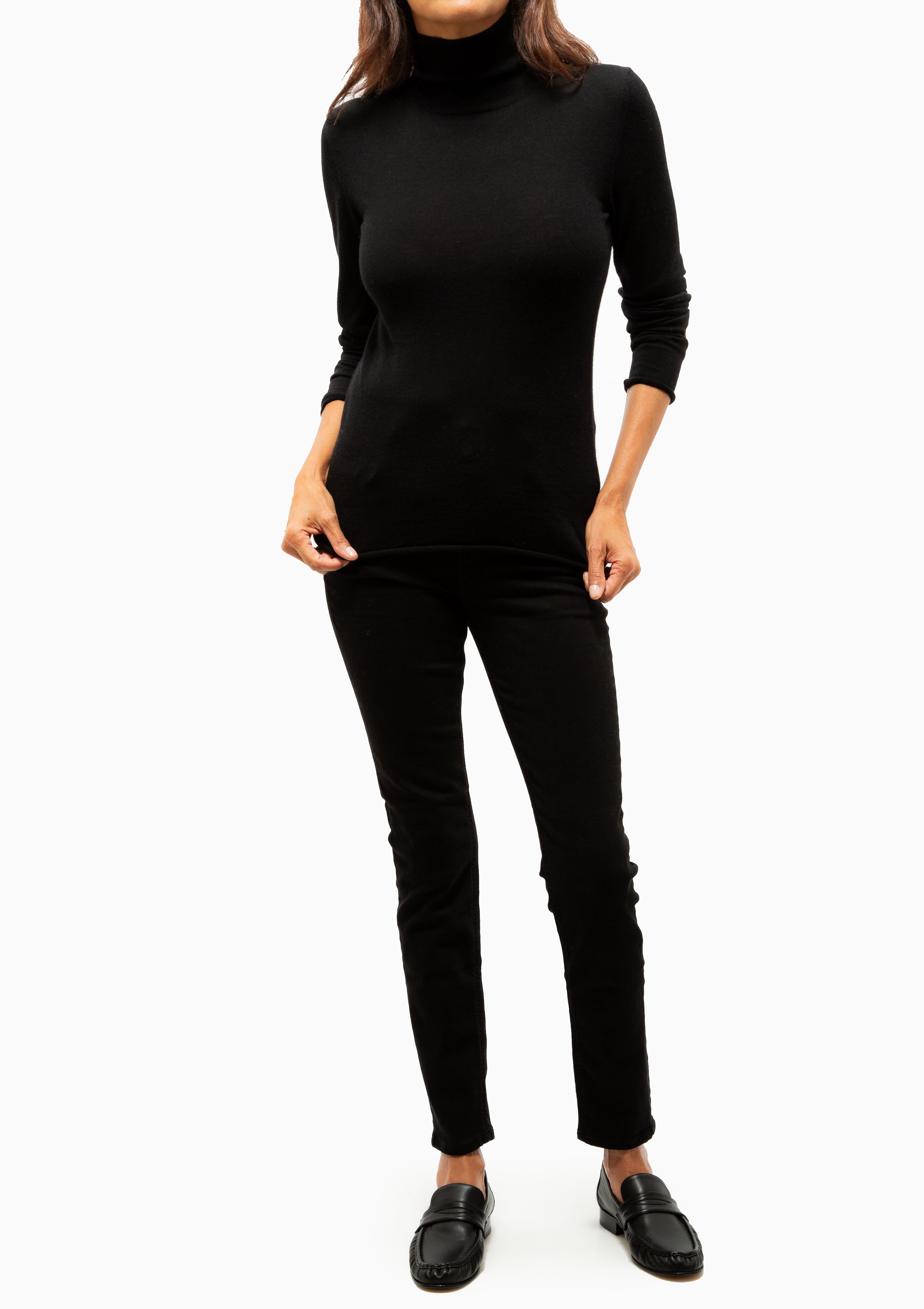 Long Slim Turtleneck | Black