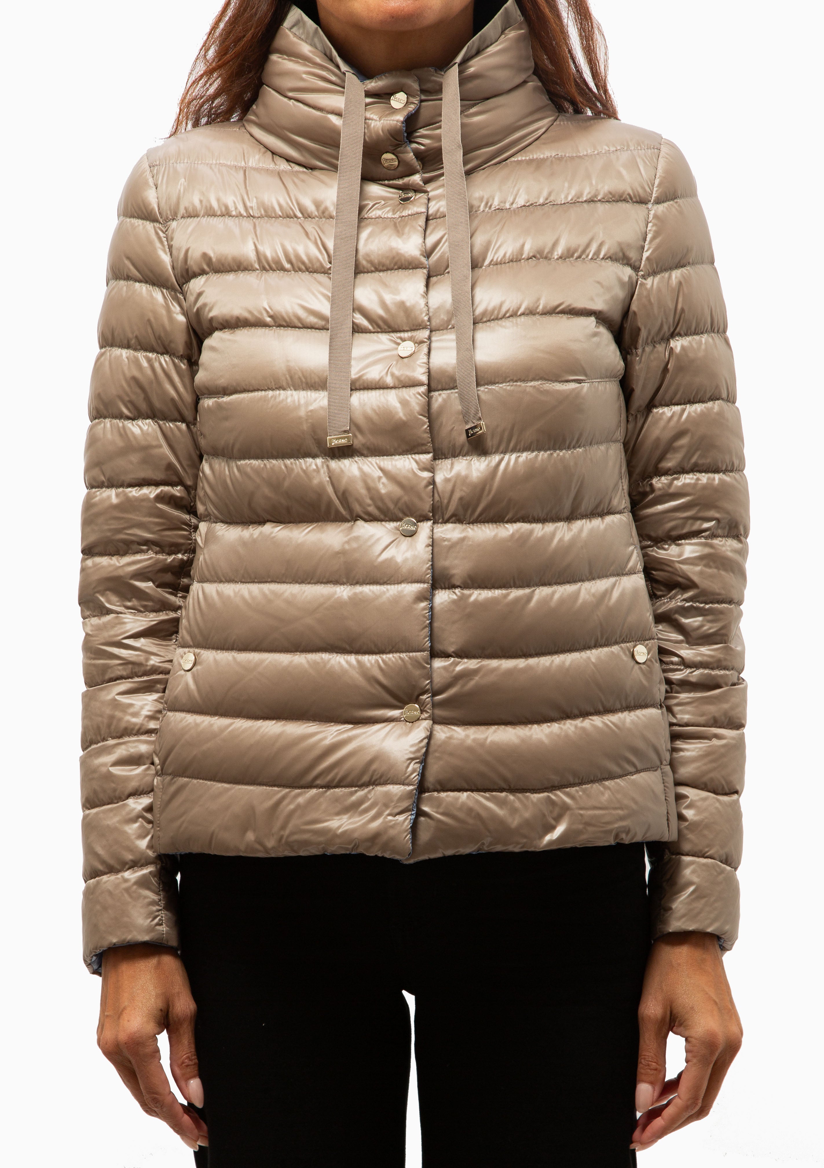 Classic Nylon Reversible Cape | Taupe/Blue