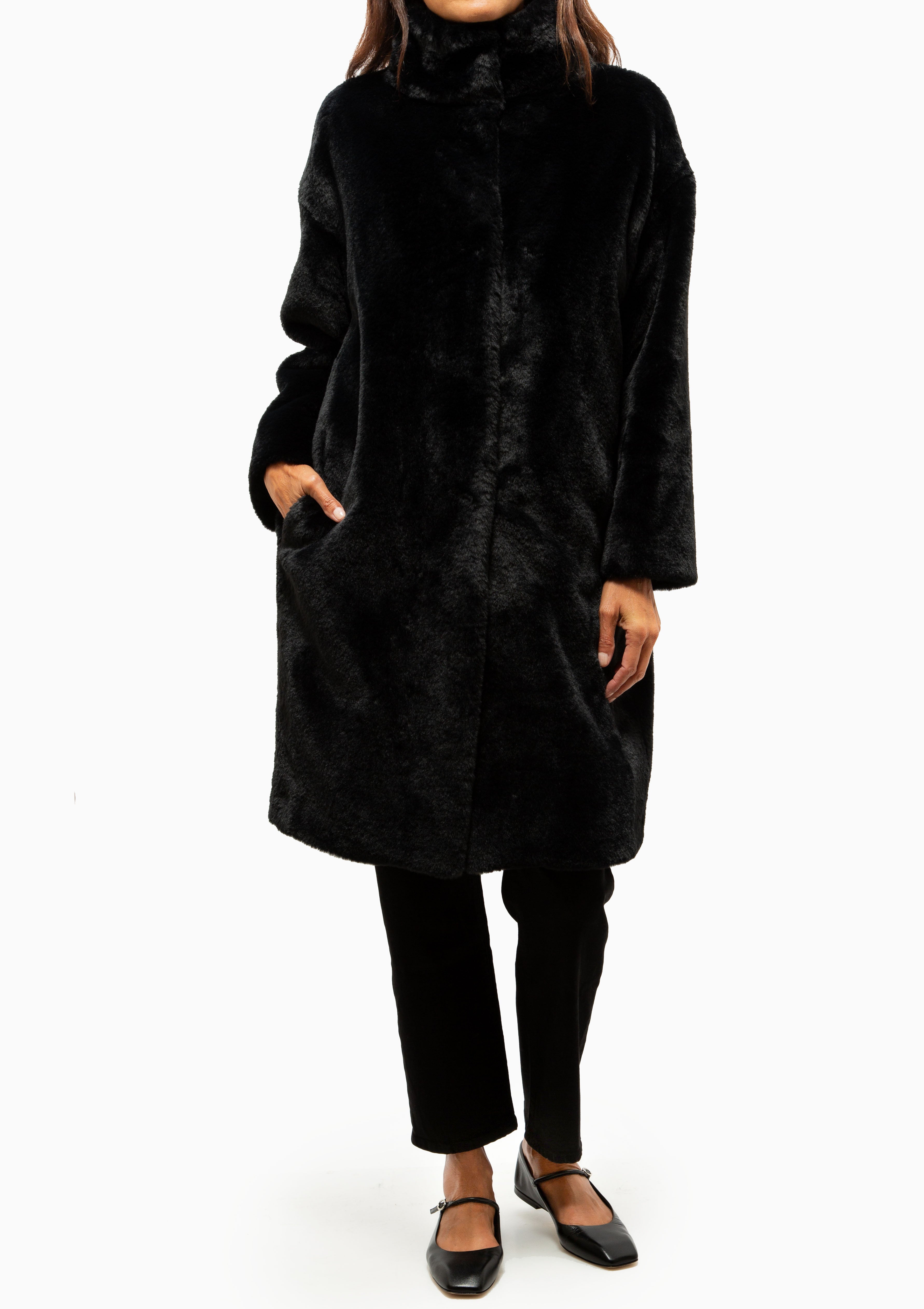 Faux Fur Stand Up Collar Coat | Black
