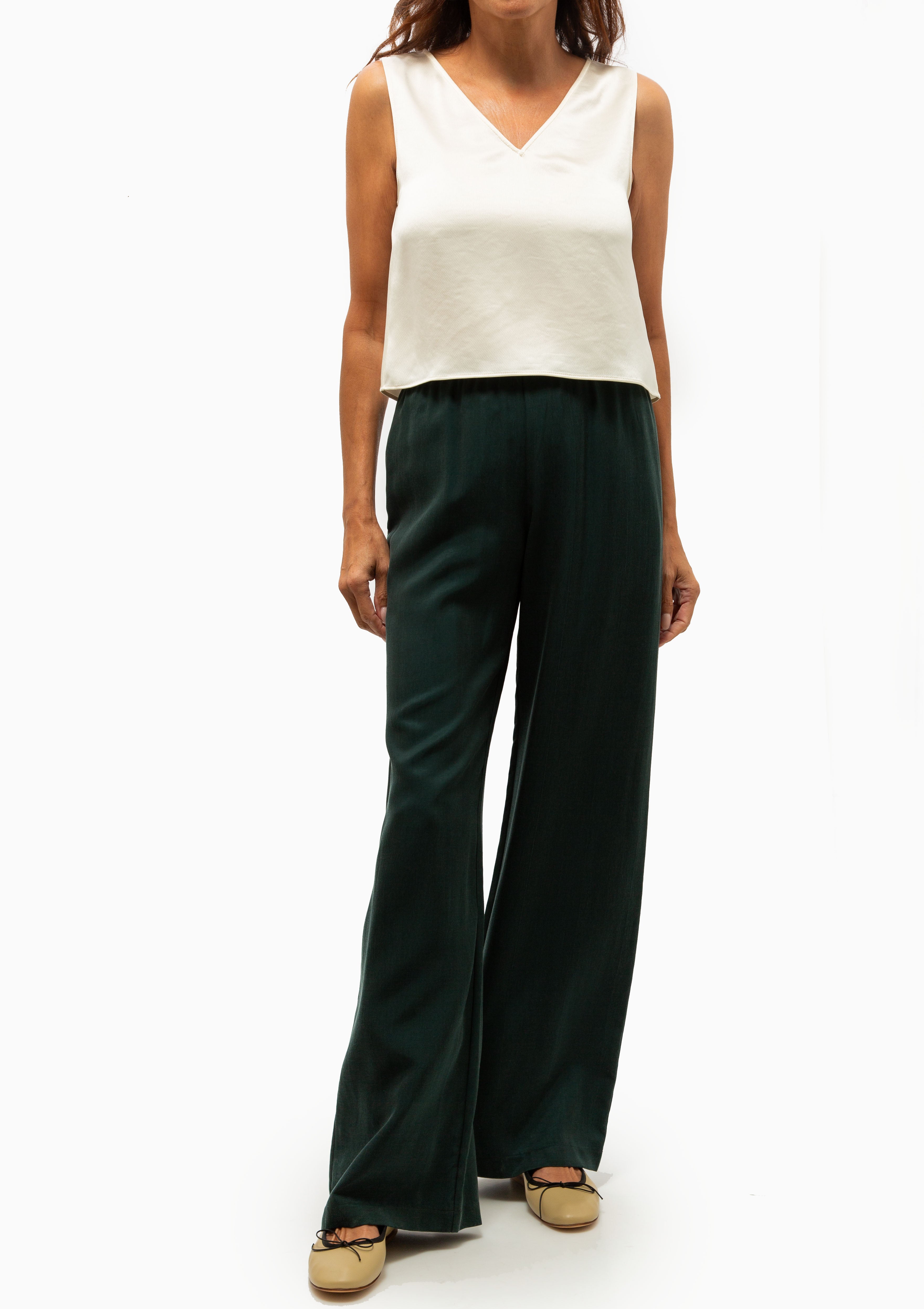 Barb V Neck Shell | Creme