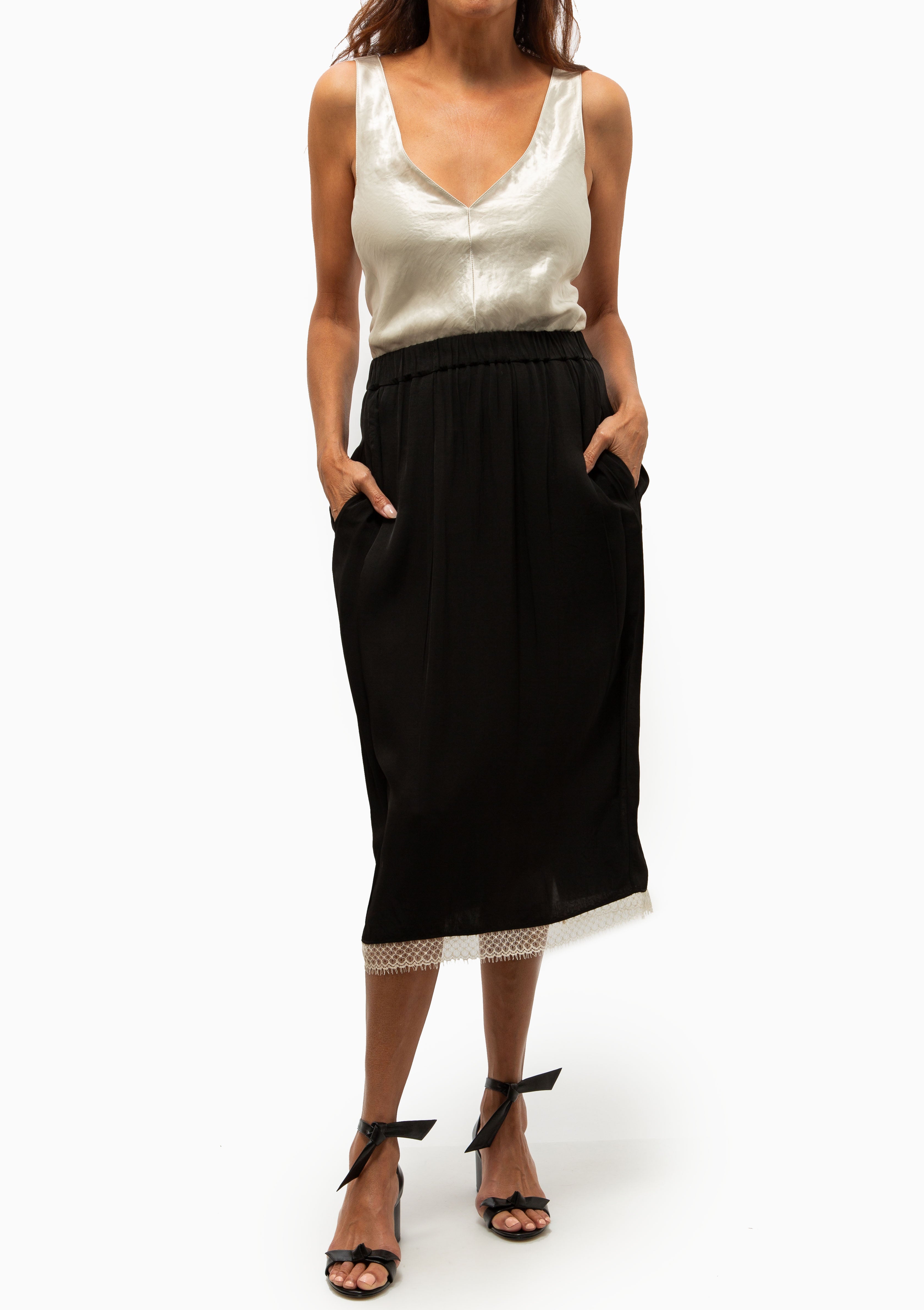 Lace Tulip Skirt | Black